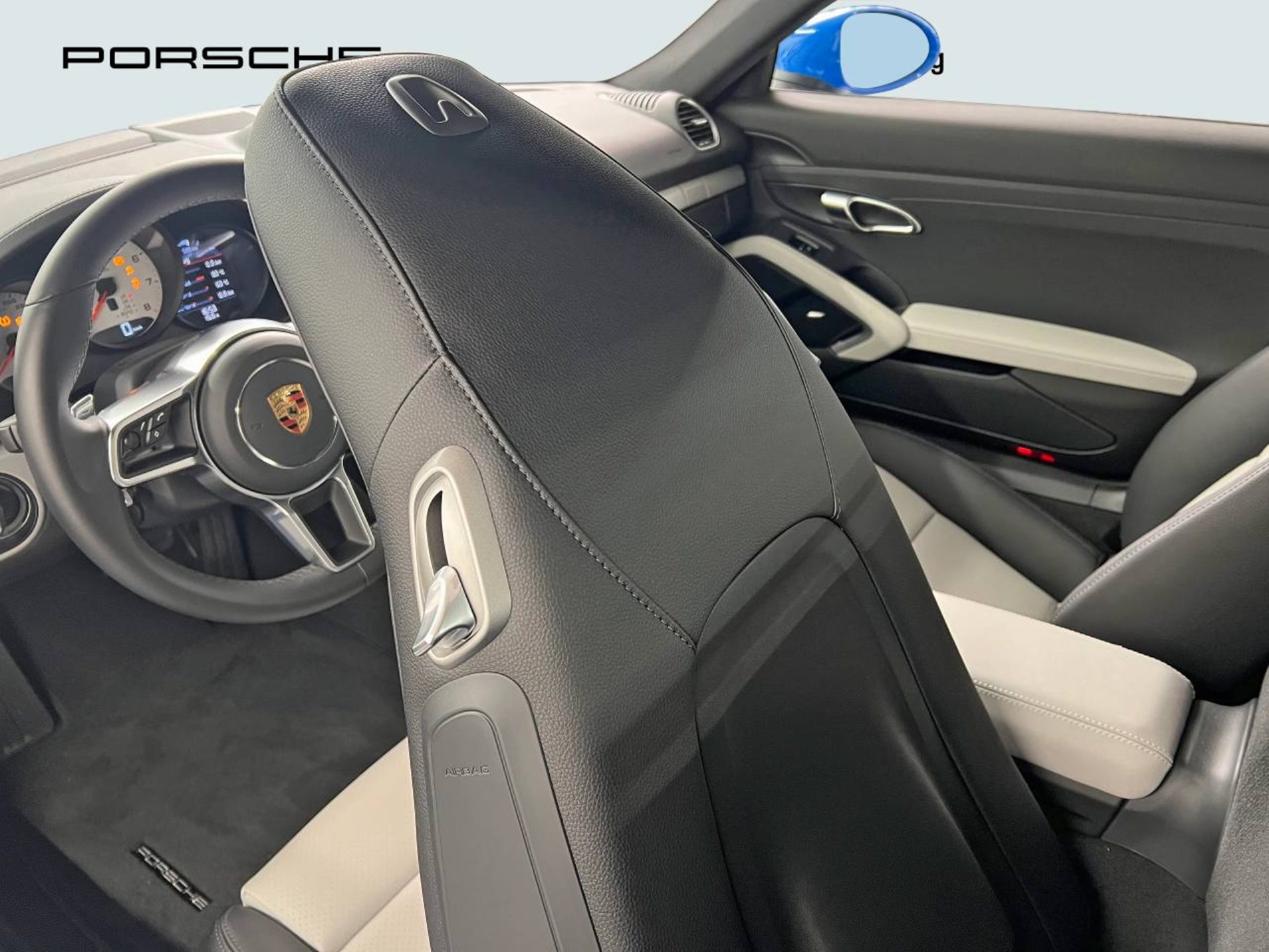 PORSCHE 718 Cayman Style Edition-image-21
