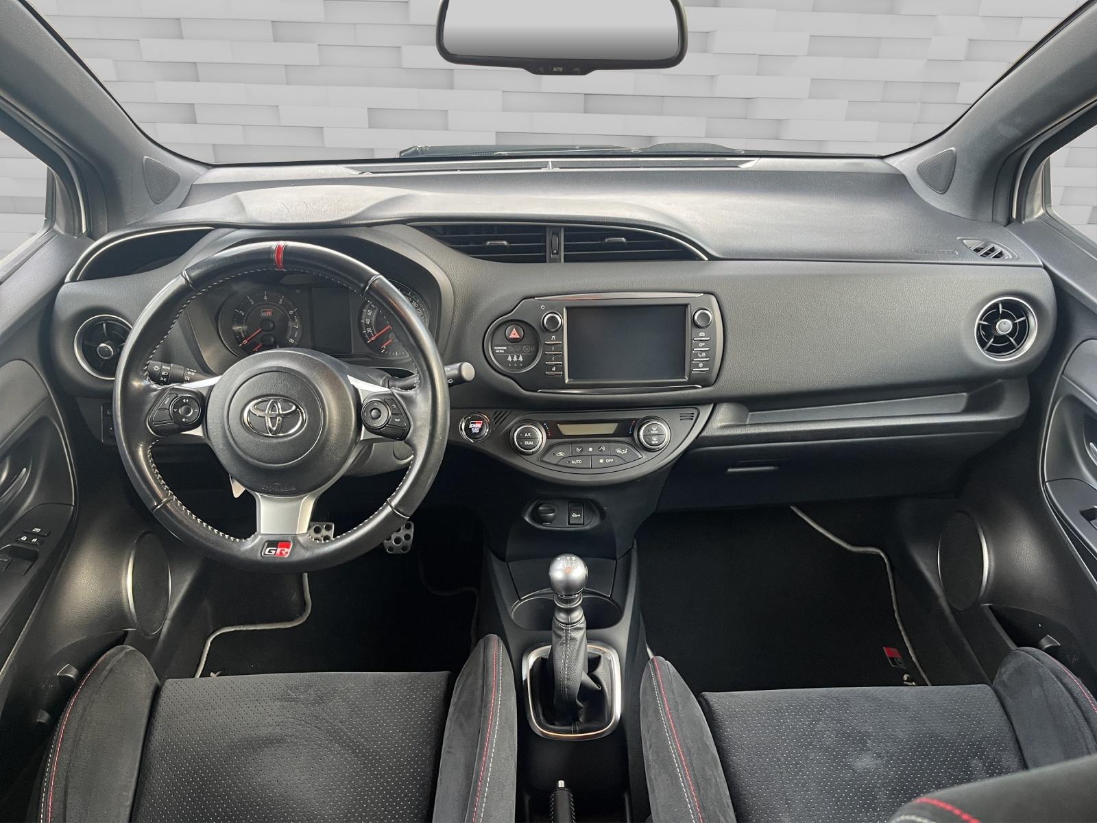 TOYOTA Yaris 1.8 VVT-i GRMN-image-14