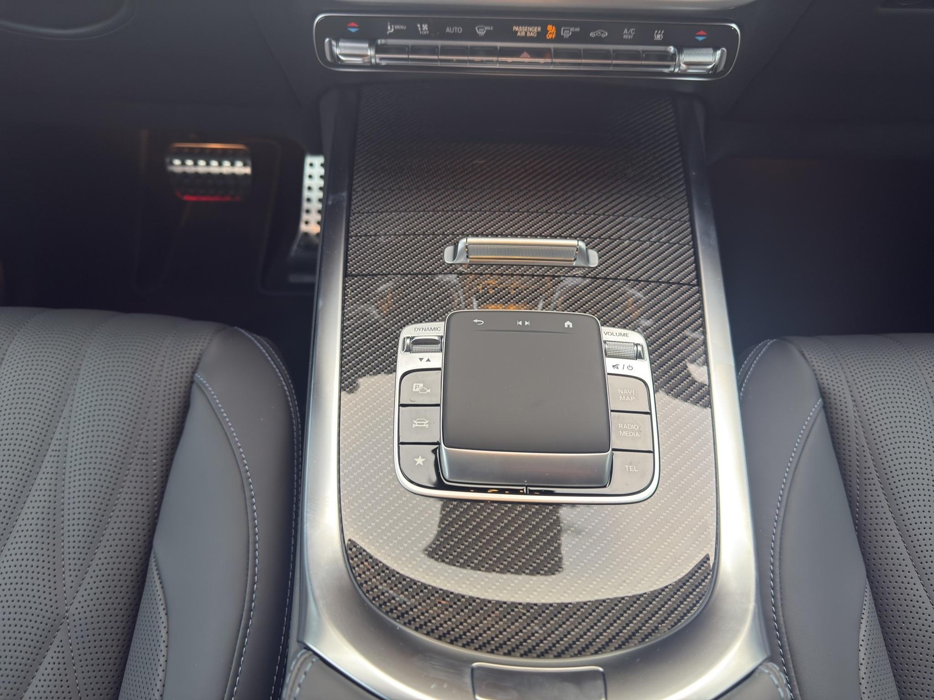 MERCEDES-BENZ G 63 AMG-image-13