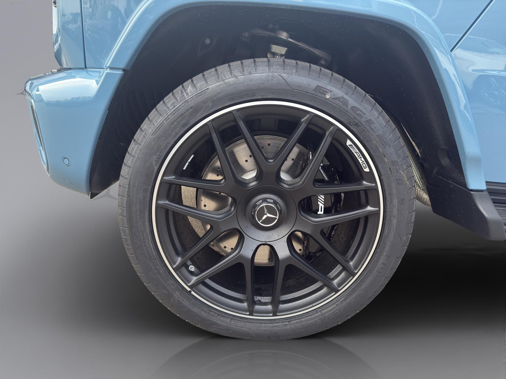 MERCEDES-BENZ G 63 AMG-image-19