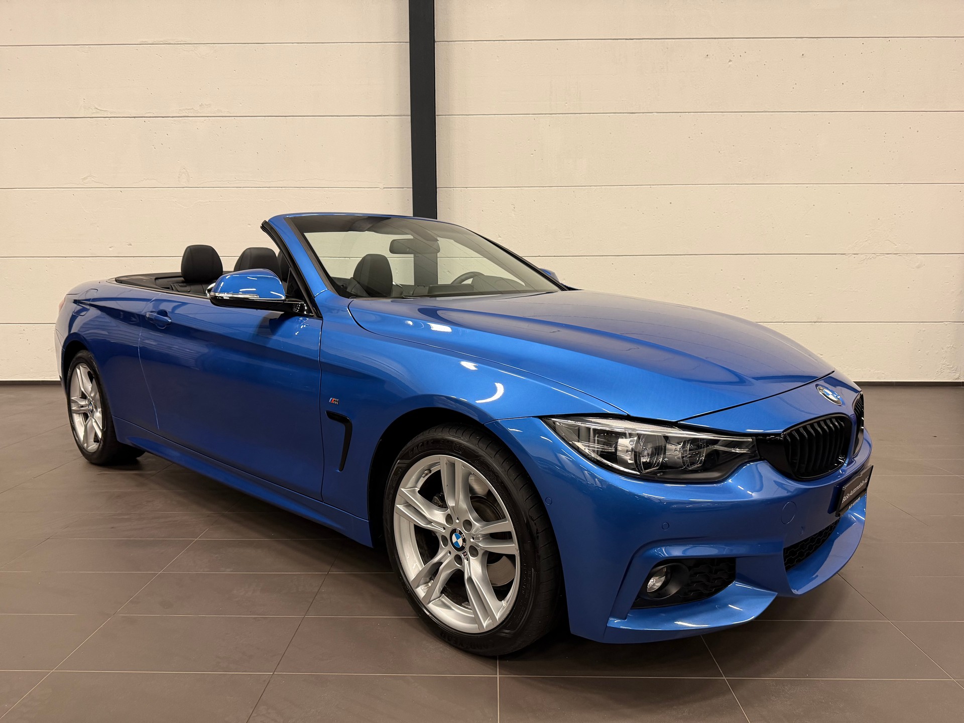 BMW 430i Cabriolet xDrive MSport Steptronic-image-3