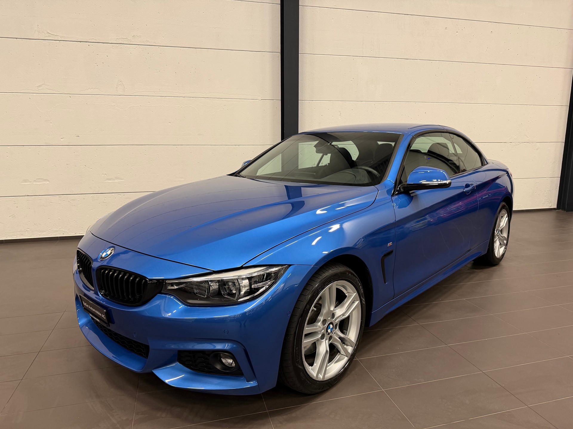 BMW 430i Cabriolet xDrive MSport Steptronic-image-2