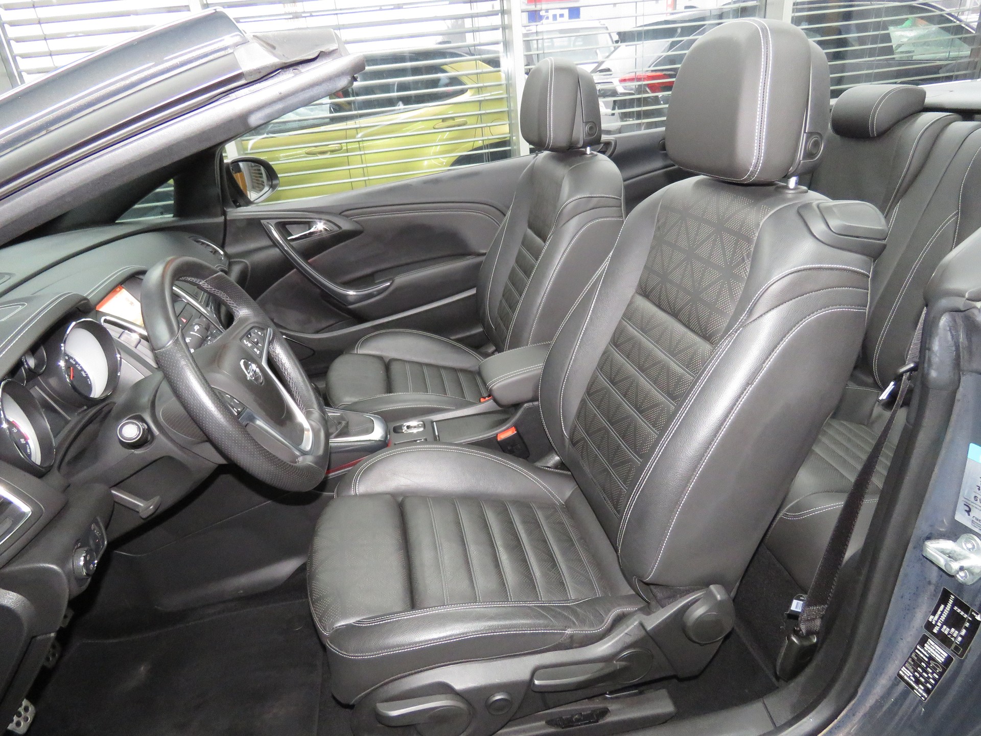 OPEL Cascada 1.6i 16V Cosmo-image-7