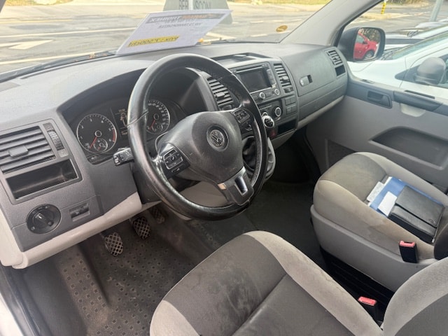 VW T5 2.0 TDI-image-6