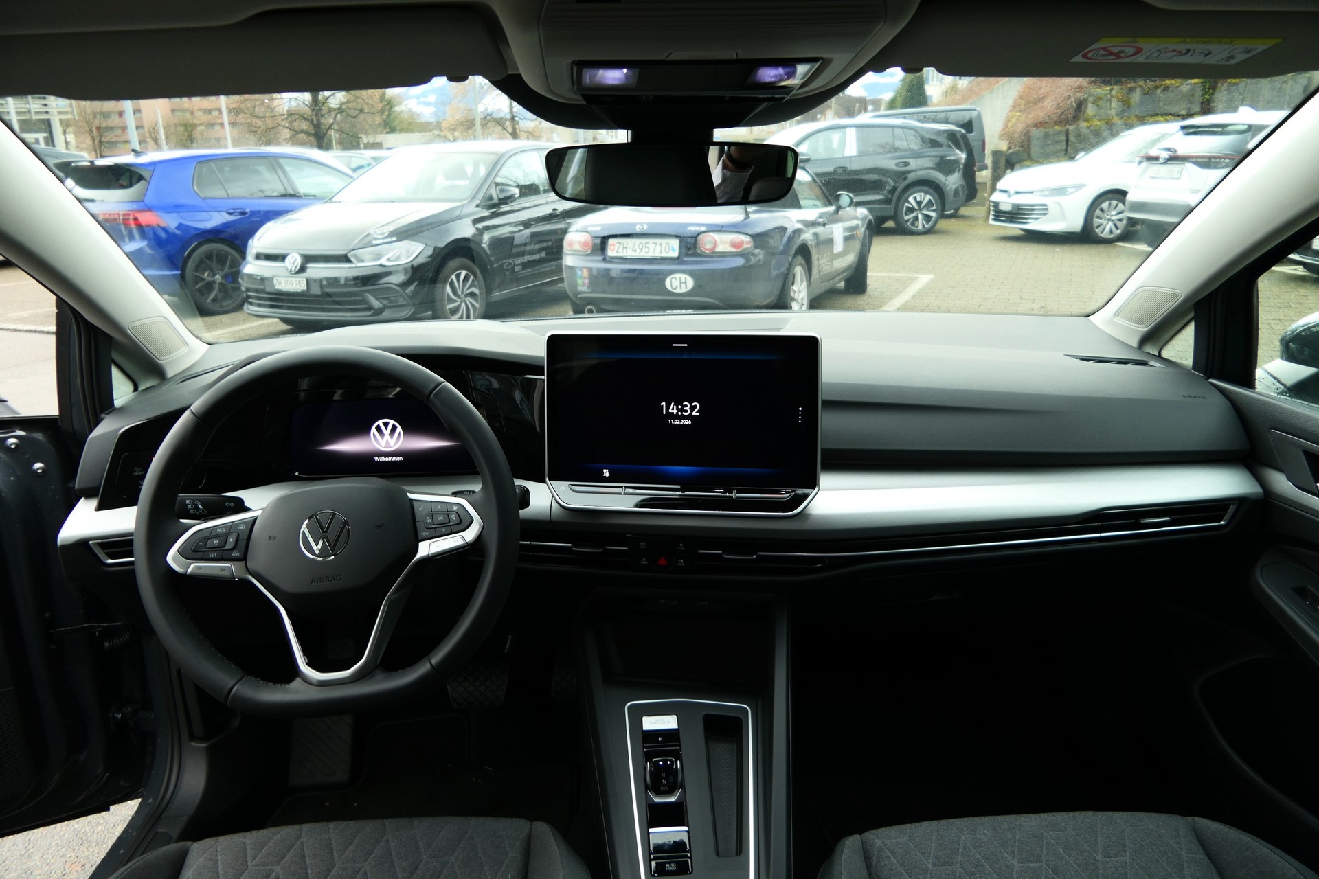 VW Golf 1.5 TSI PHEV Life-image-6