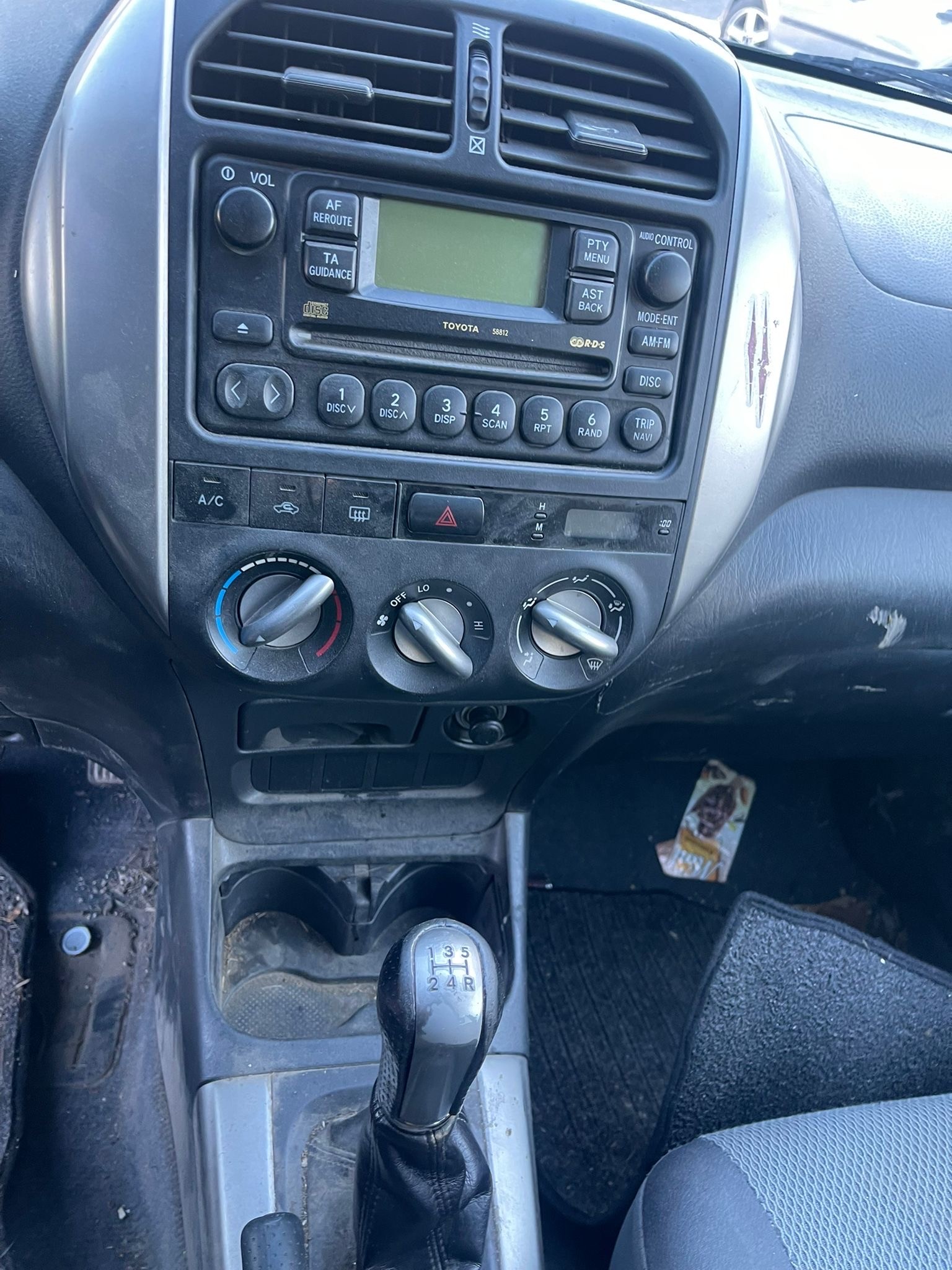 TOYOTA RAV-4 2.0 16V Linea Sol-image-8