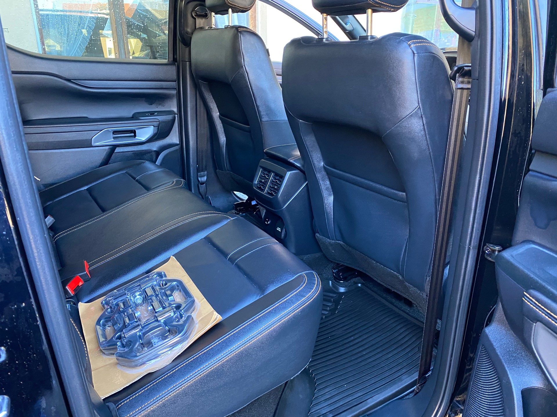 FORD Ranger Wildtrak 2.0 Eco Blue e-4WD Automat-image-8