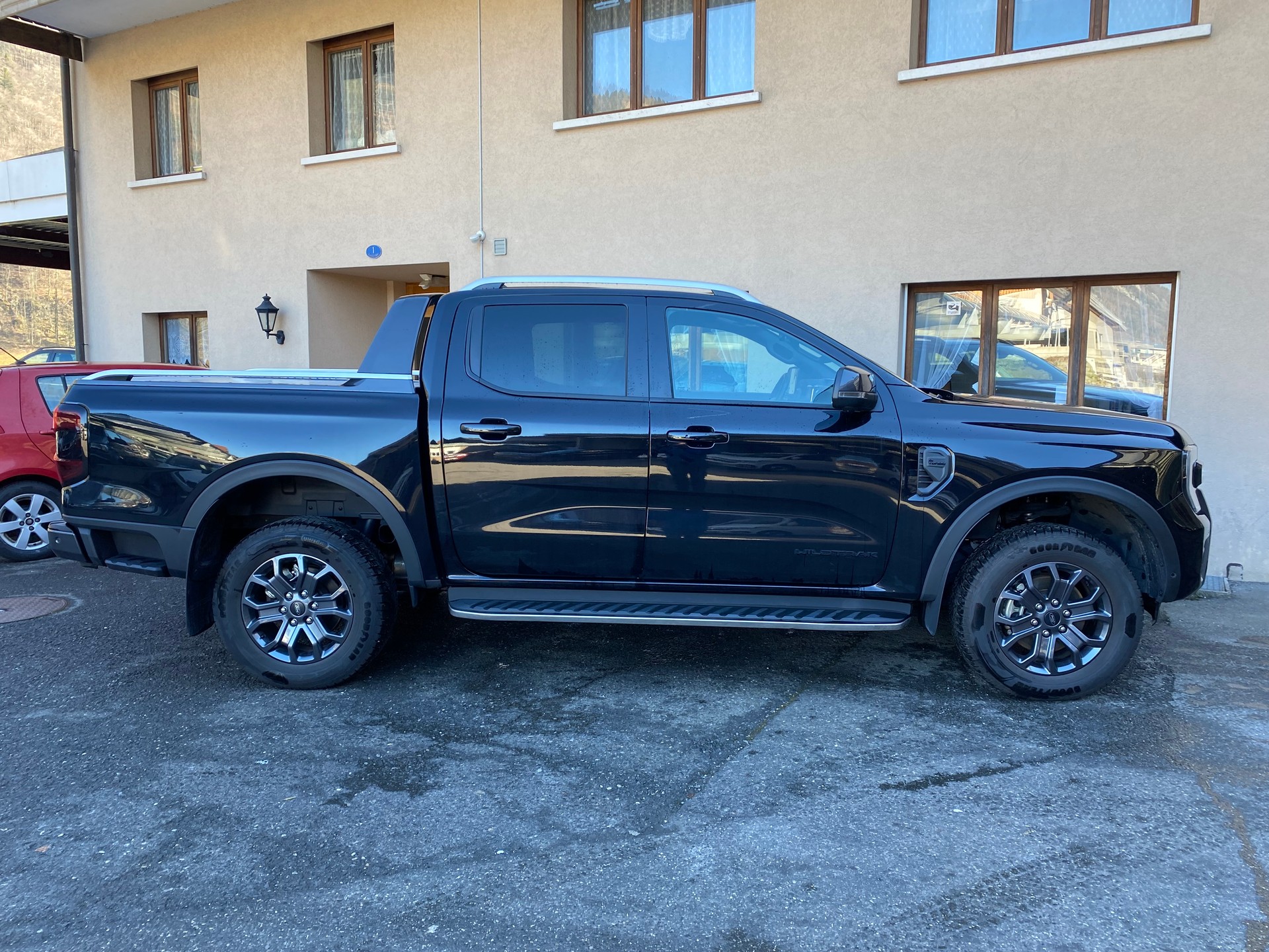 FORD Ranger Wildtrak 2.0 Eco Blue e-4WD Automat-image-12