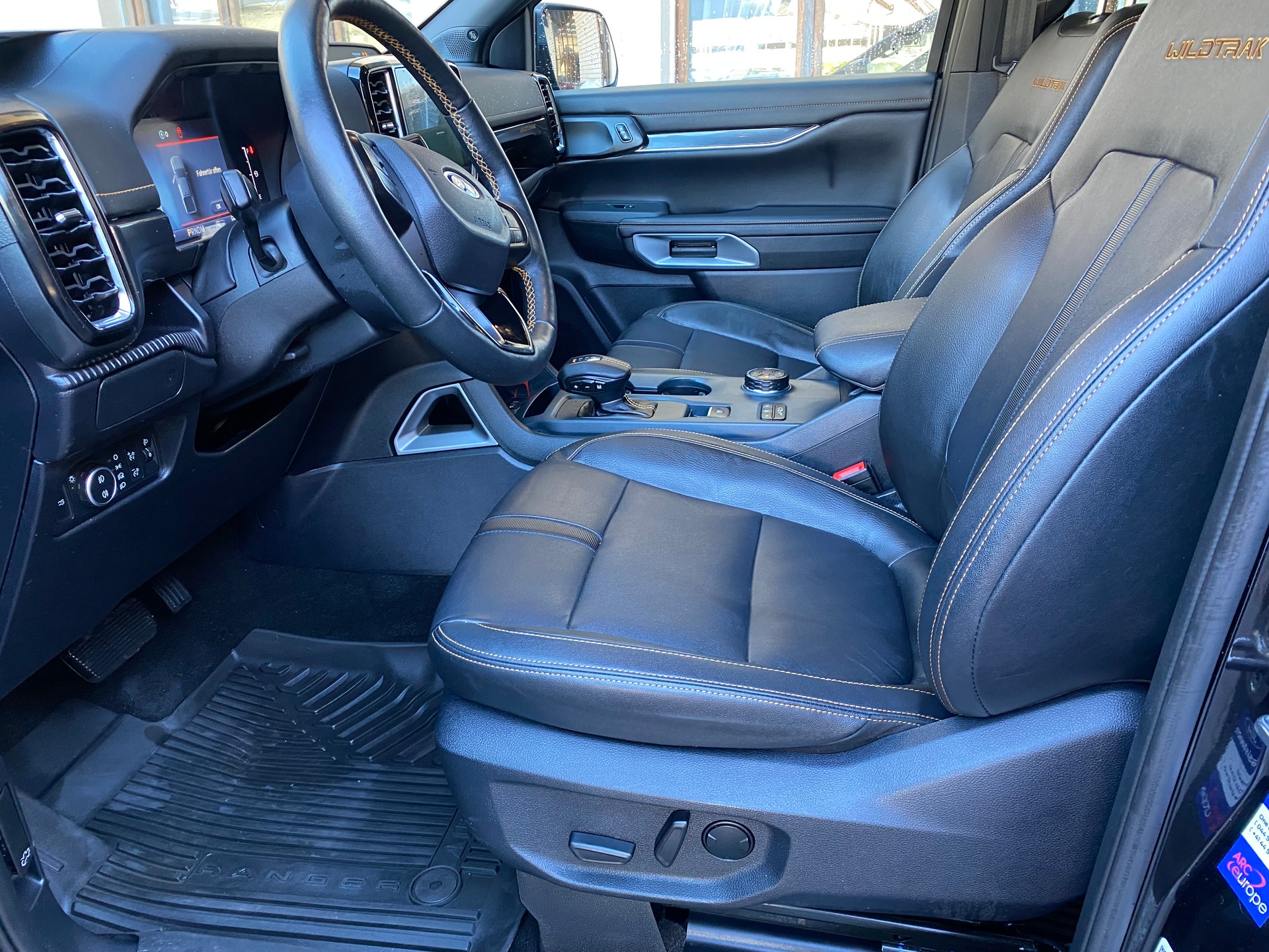 FORD Ranger Wildtrak 2.0 Eco Blue e-4WD Automat-image-2