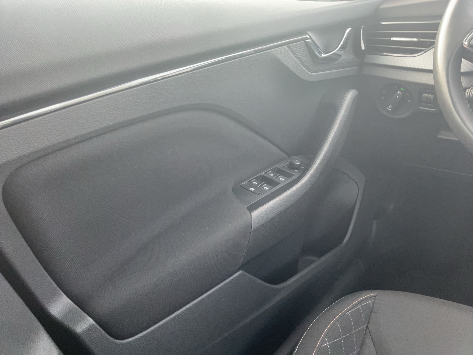 SKODA Scala 1.0 TSI Fresh DSG-image-8
