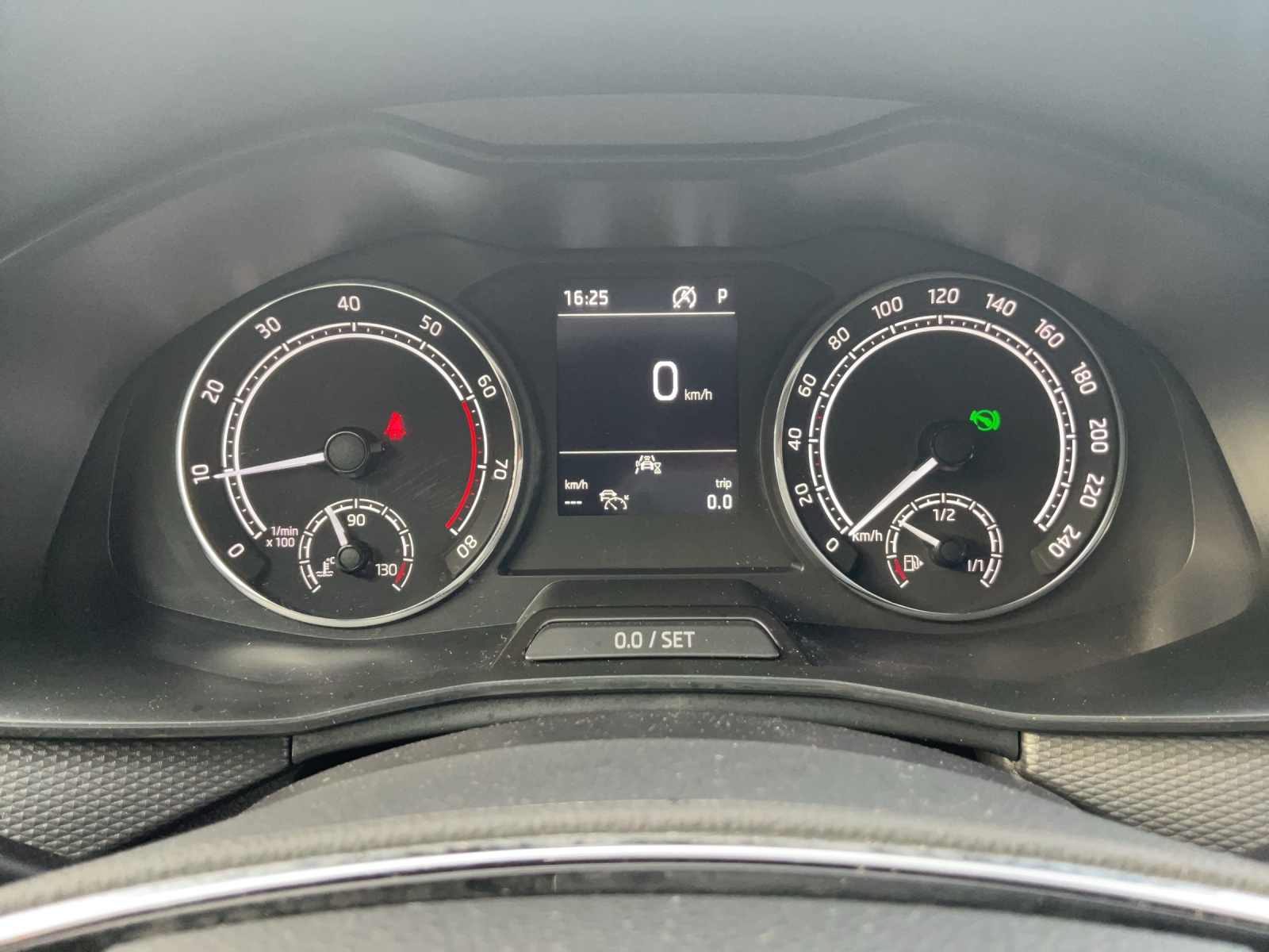SKODA Scala 1.0 TSI Fresh DSG-image-13