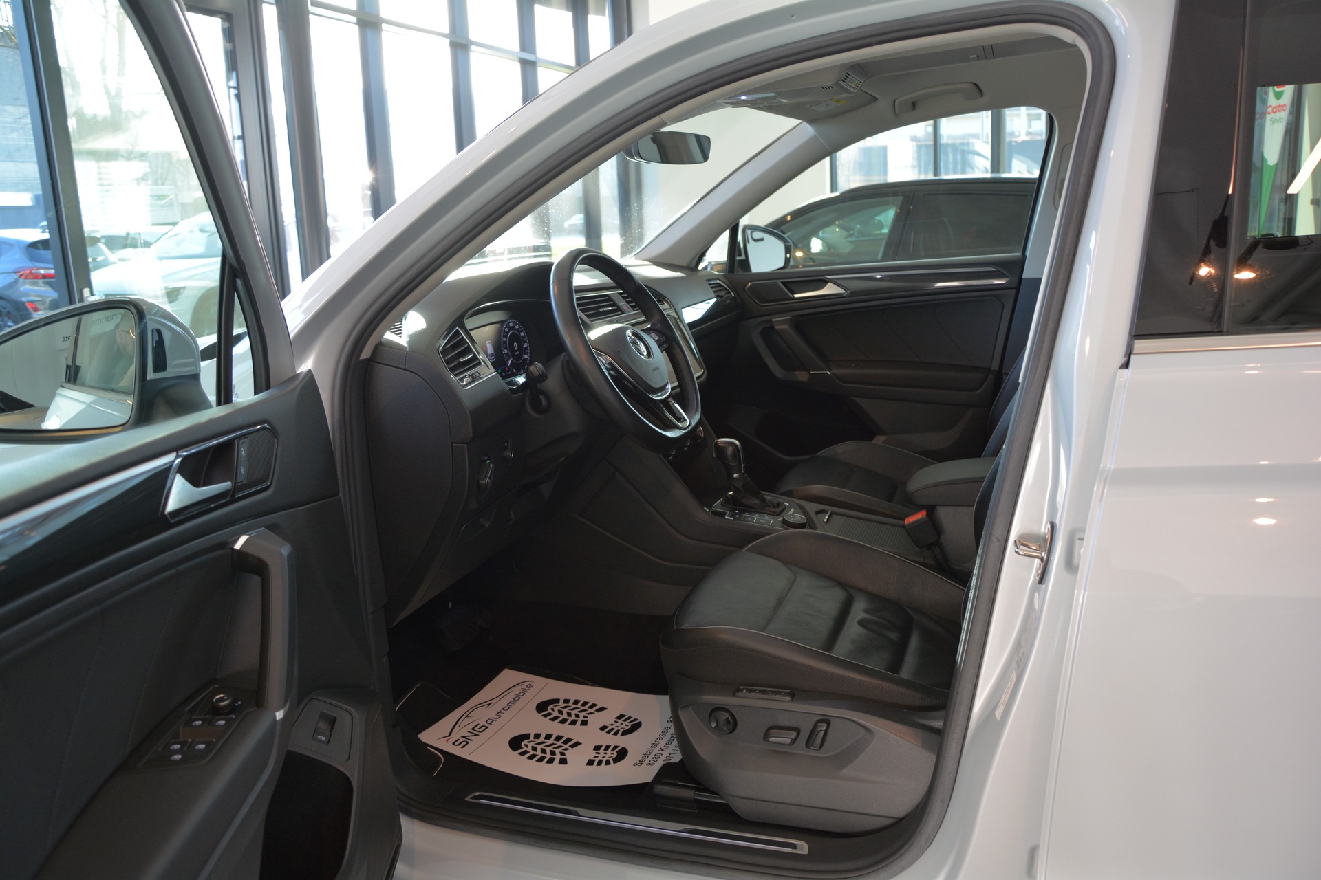VW Tiguan Allspace 2.0TSI Highline 4Motion DSG-image-3