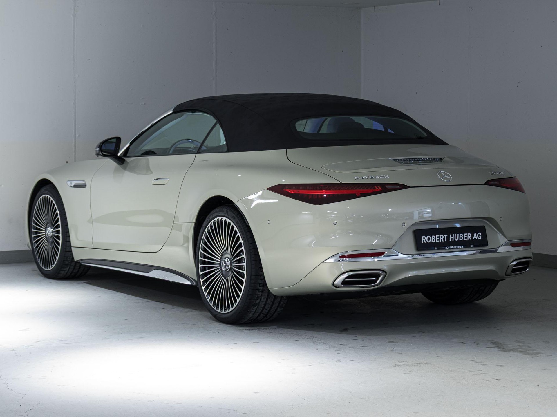 MERCEDES-BENZ SL 680 Monogram Series Maybach-image-3