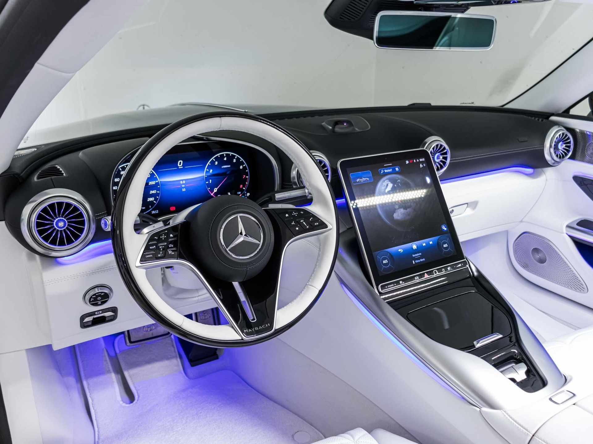 MERCEDES-BENZ SL 680 Monogram Series Maybach-image-7