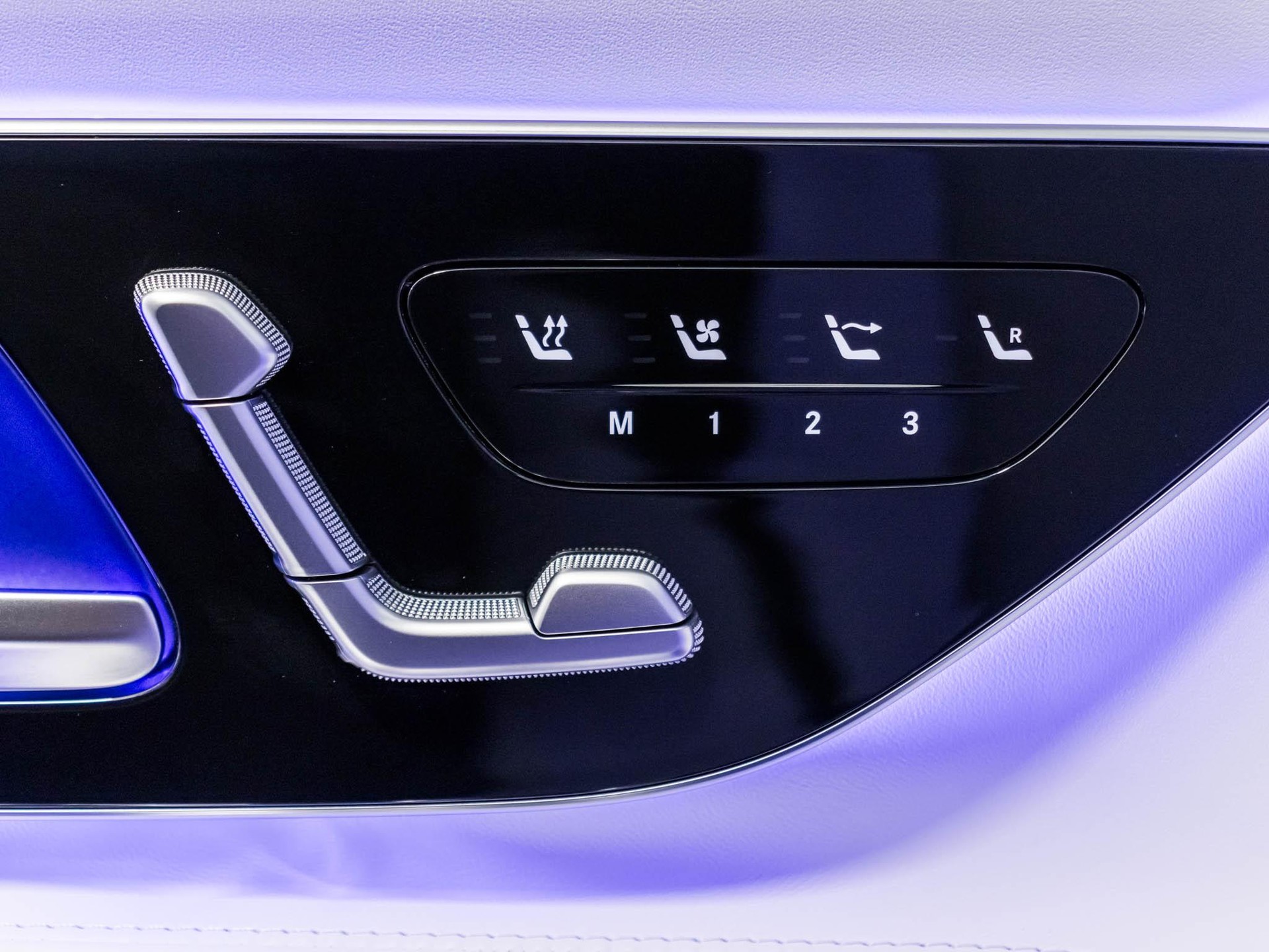 MERCEDES-BENZ SL 680 Monogram Series Maybach-image-10