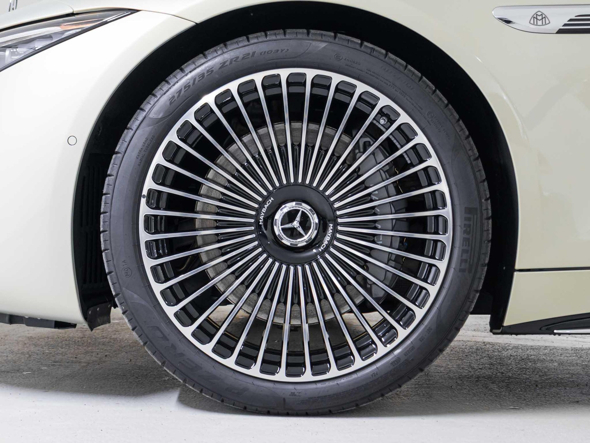 MERCEDES-BENZ SL 680 Monogram Series Maybach-image-12