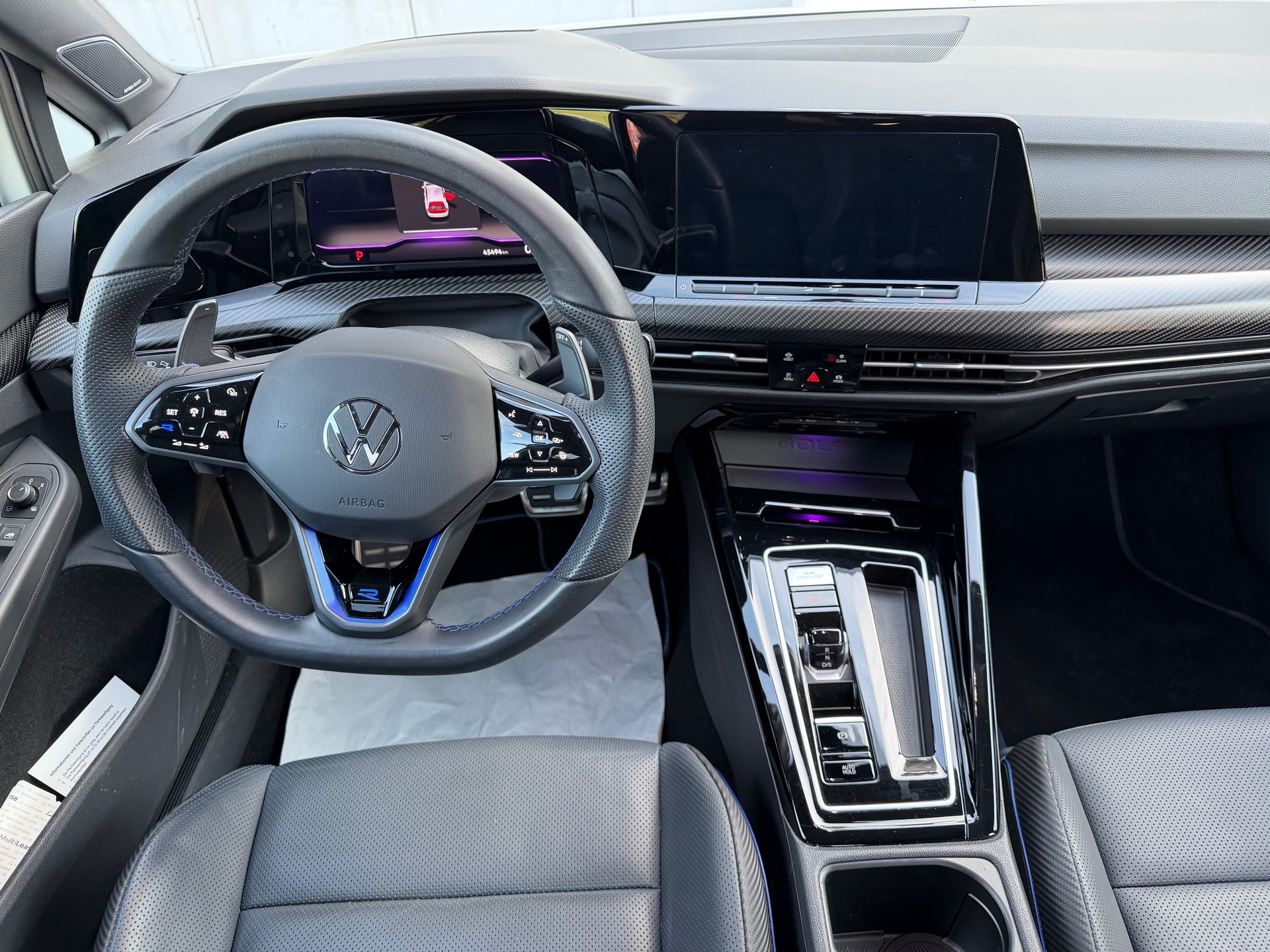 VW Golf 2.0 TSI R DSG 4Motion R 20 Years-image-4