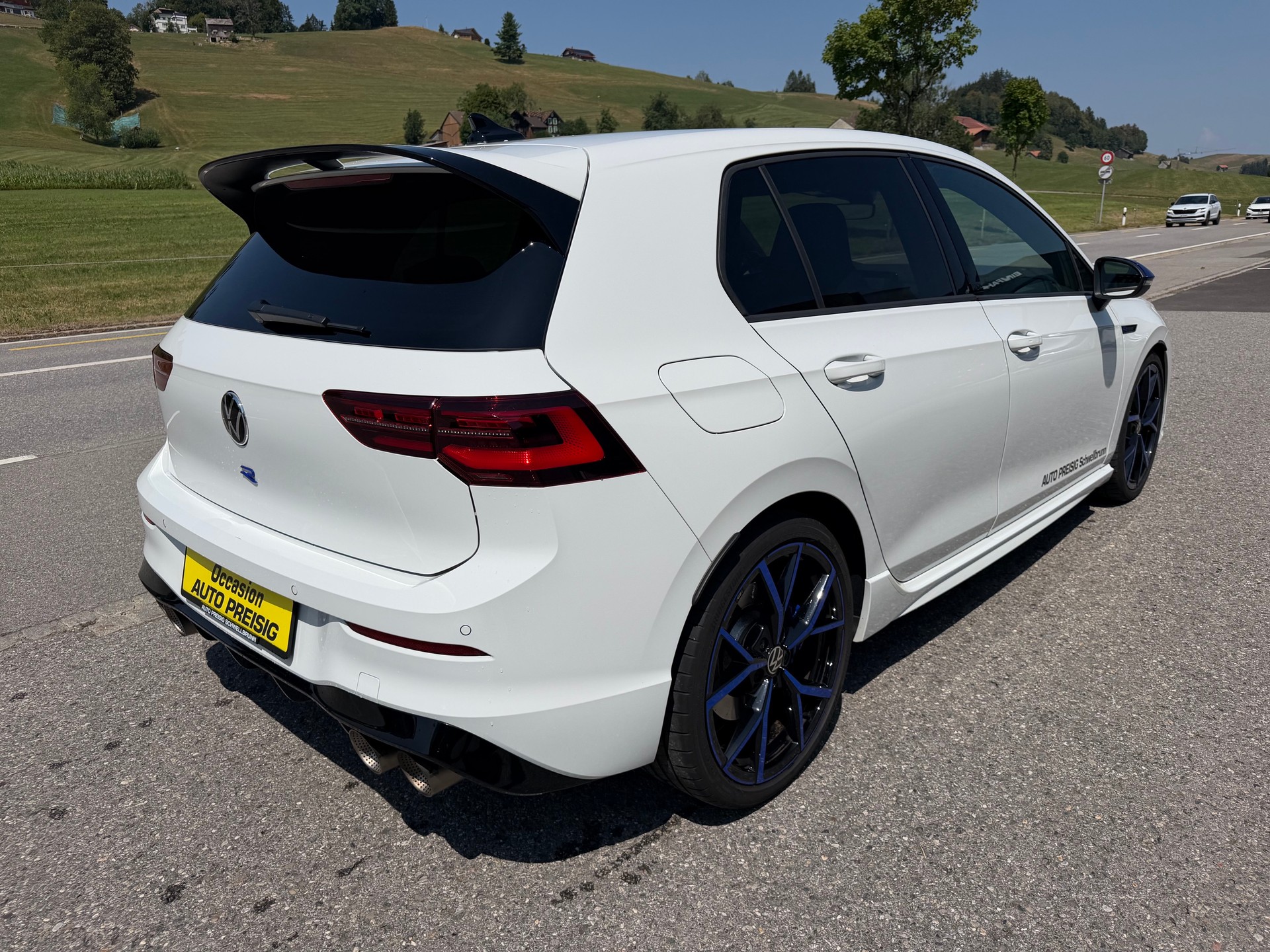 VW Golf 2.0 TSI R DSG 4Motion R 20 Years-image-12