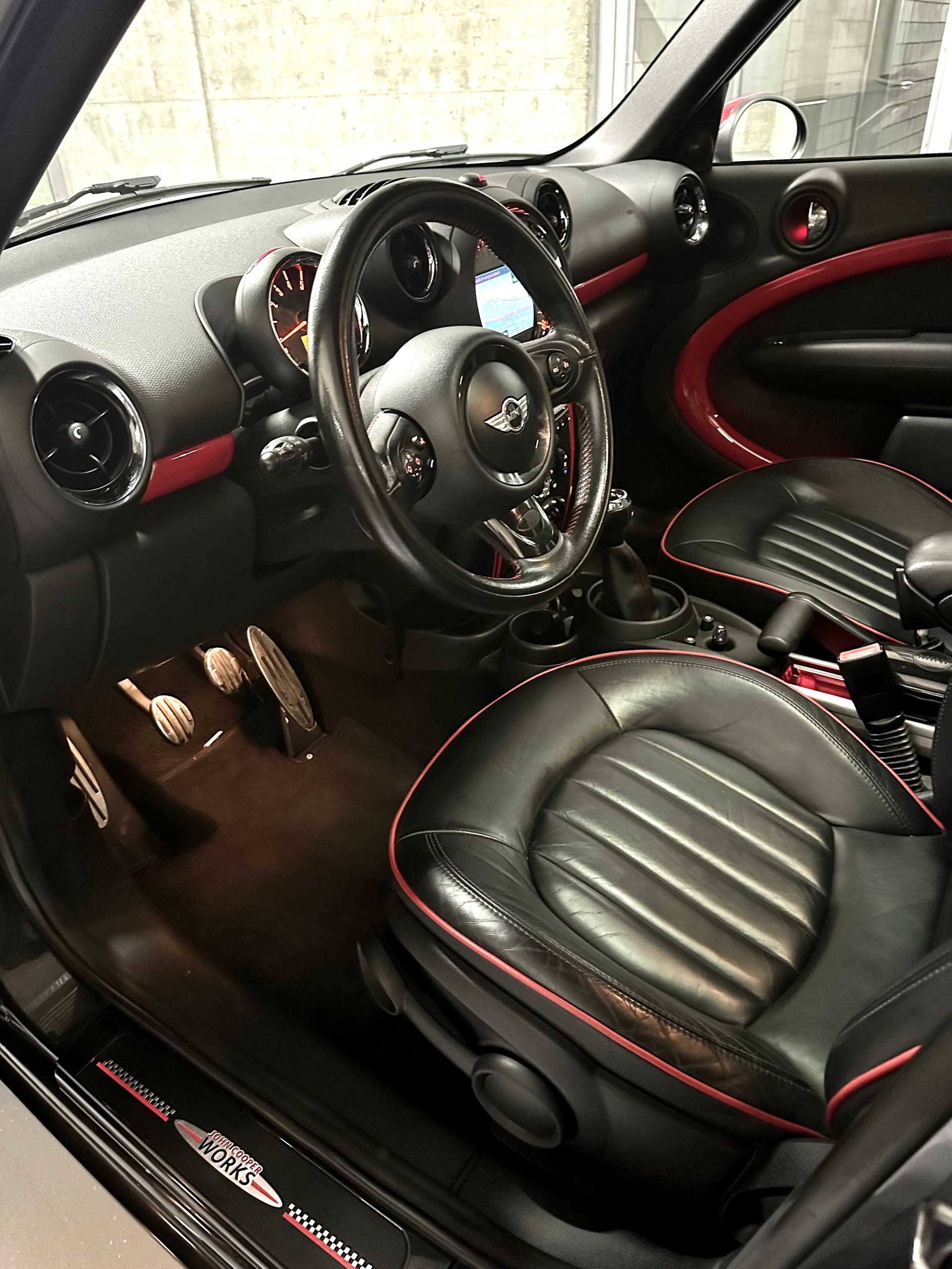 MINI Countryman John Cooper Works ALL4-image-9