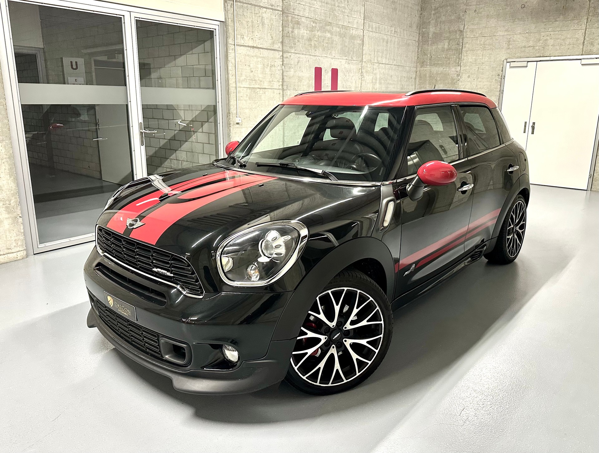 MINI Countryman John Cooper Works ALL4-image-2