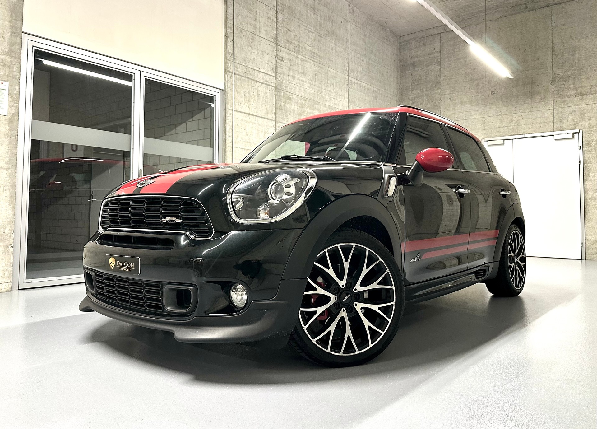 MINI Countryman John Cooper Works ALL4-image-1