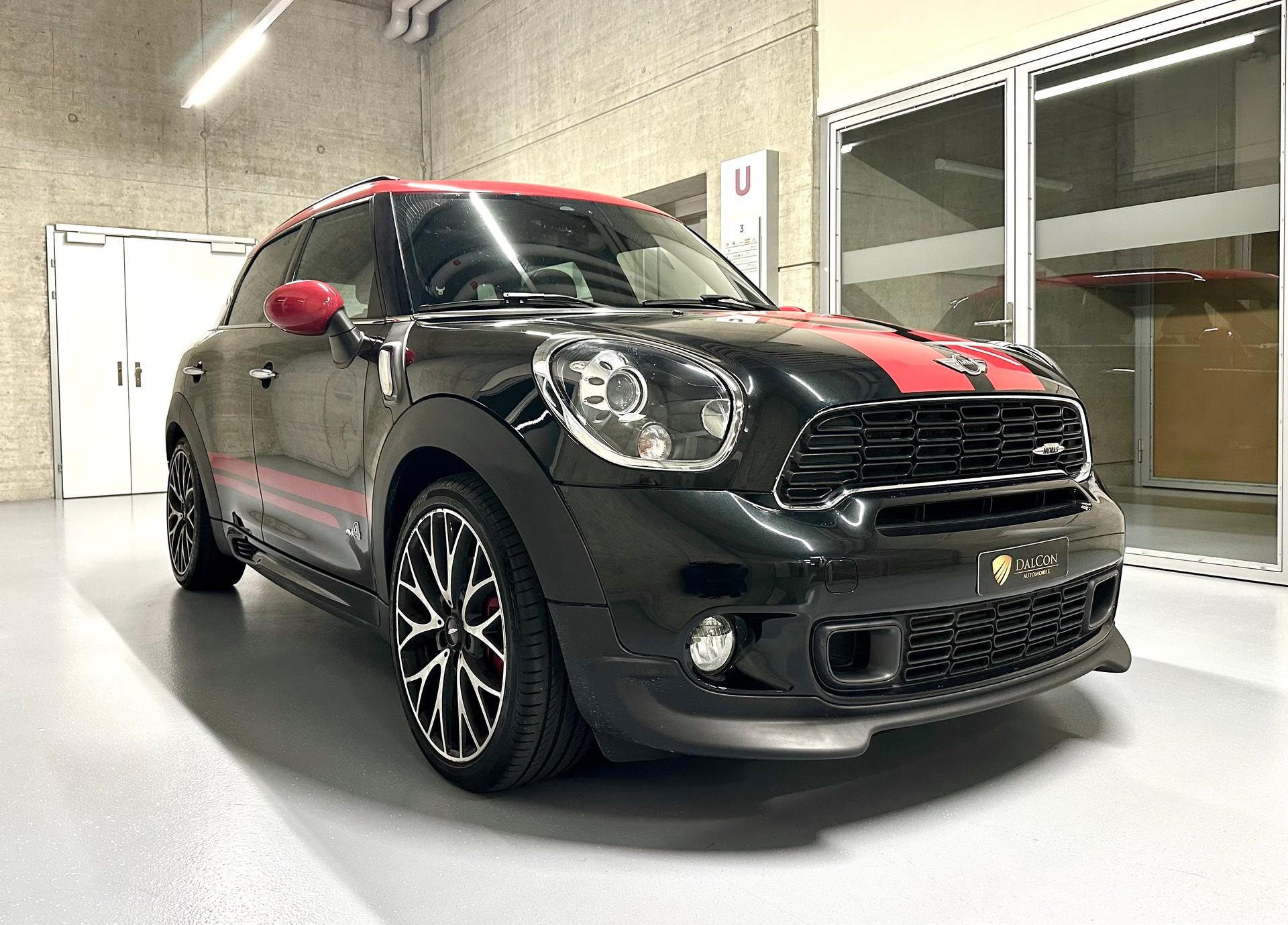 MINI Countryman John Cooper Works ALL4-image-5