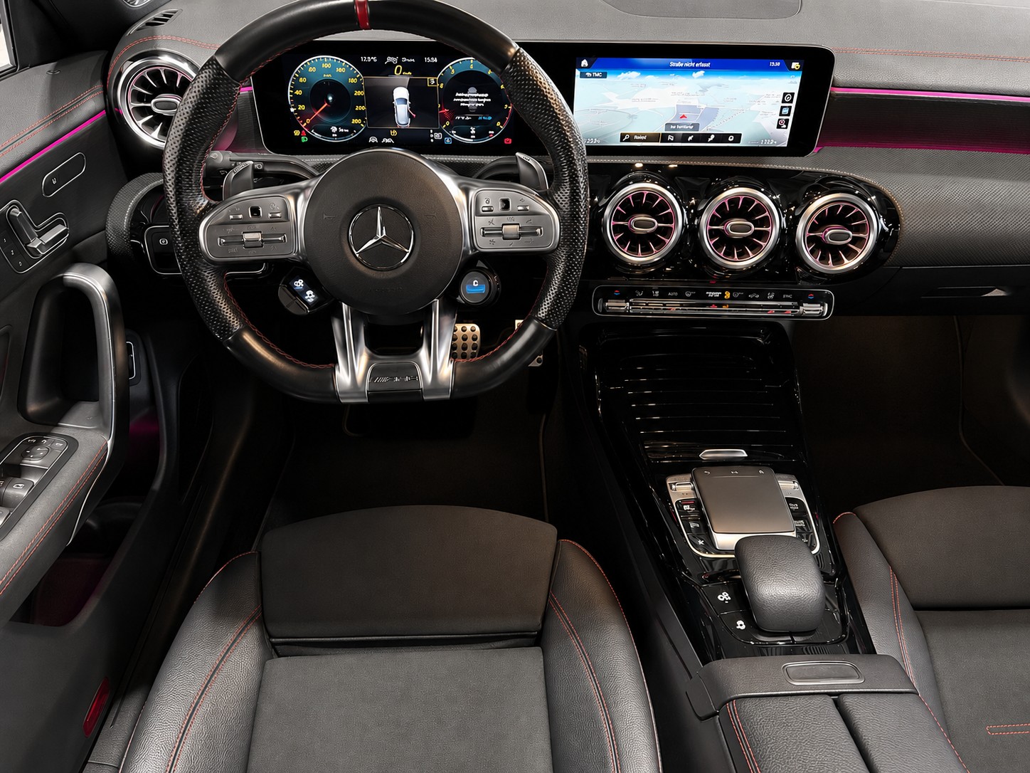MERCEDES-BENZ CLA 35 AMG 4matic Shooting Brake-image-9