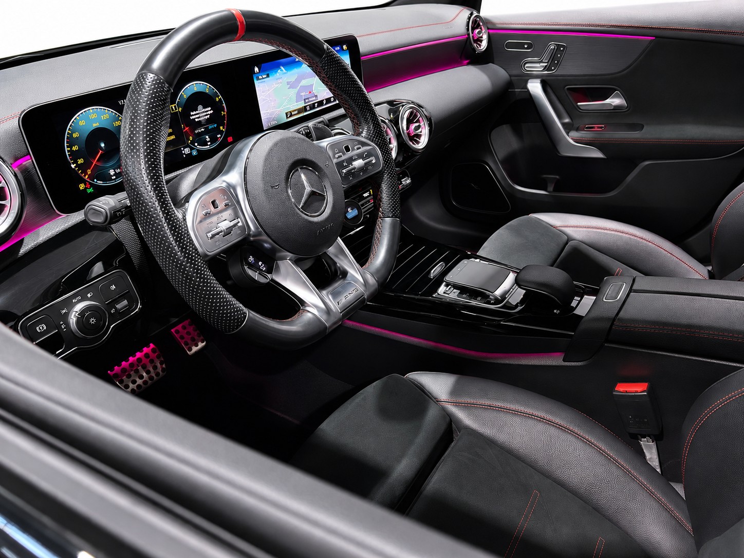 MERCEDES-BENZ CLA 35 AMG 4matic Shooting Brake-image-8