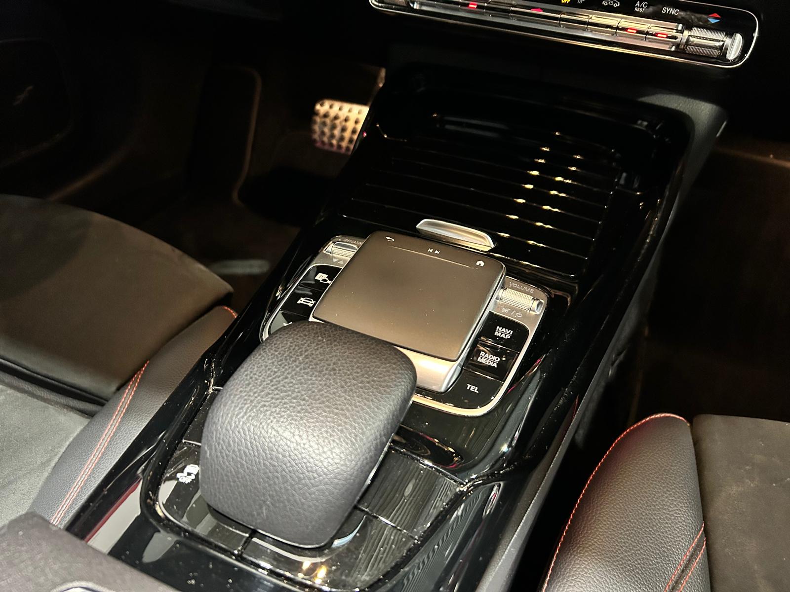 MERCEDES-BENZ CLA 35 AMG 4matic Shooting Brake-image-19