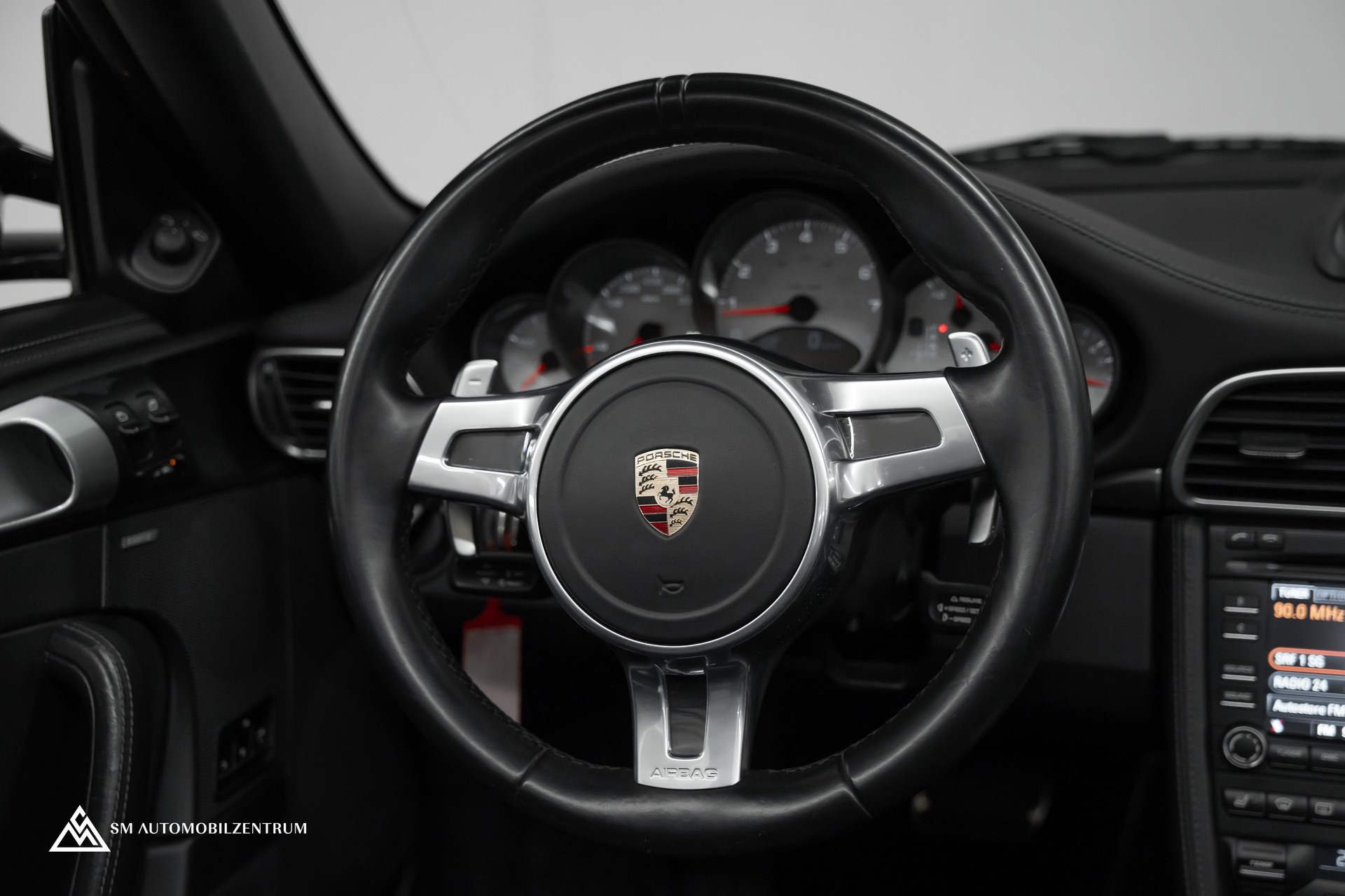PORSCHE 911 Cabriolet 3.8 Carrera 4S PDK / Sport Chrono Plus / Bose-image-13
