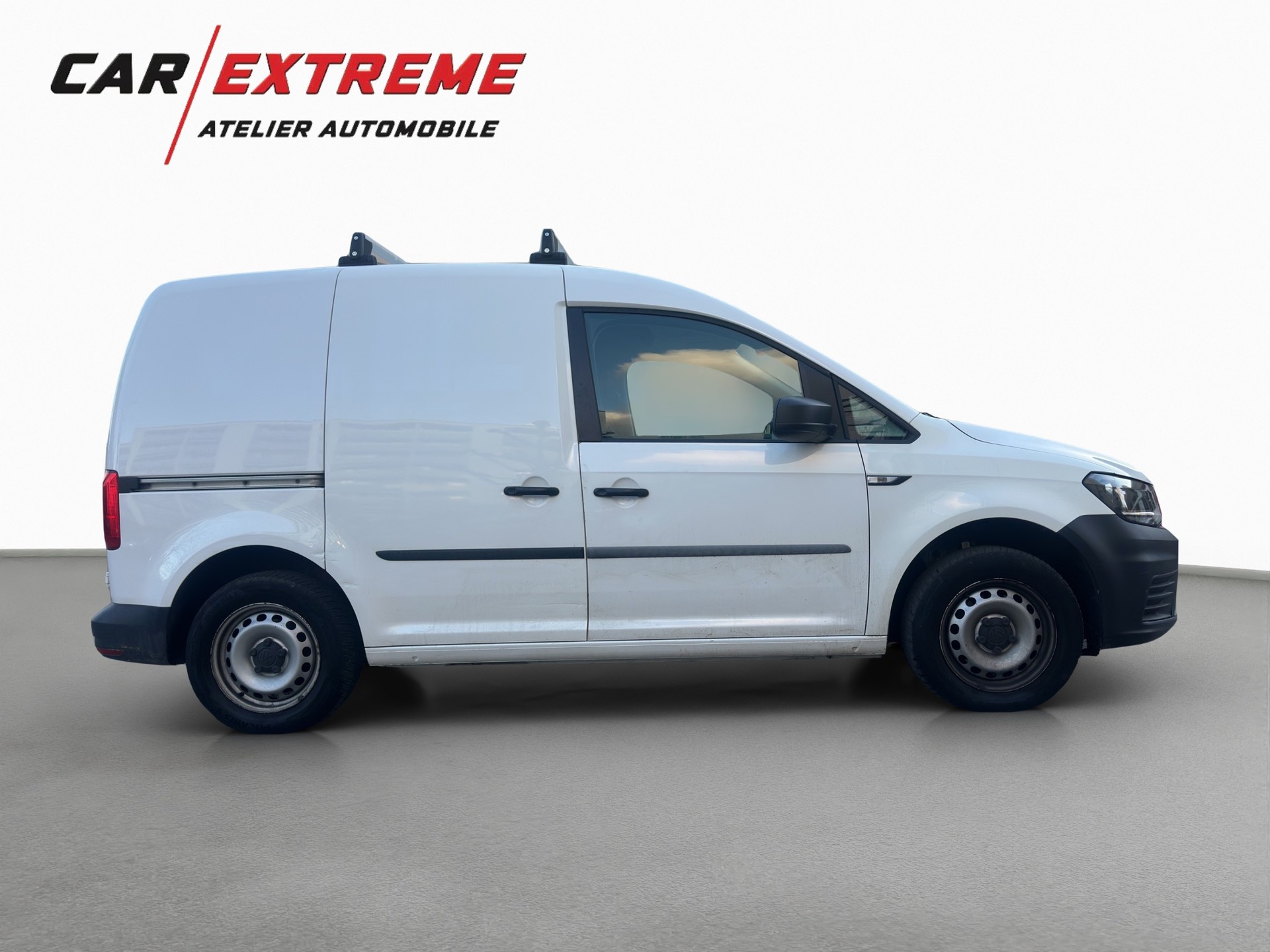 VW Caddy 1.0 TSI Entry BlueMotion Technology-image-4
