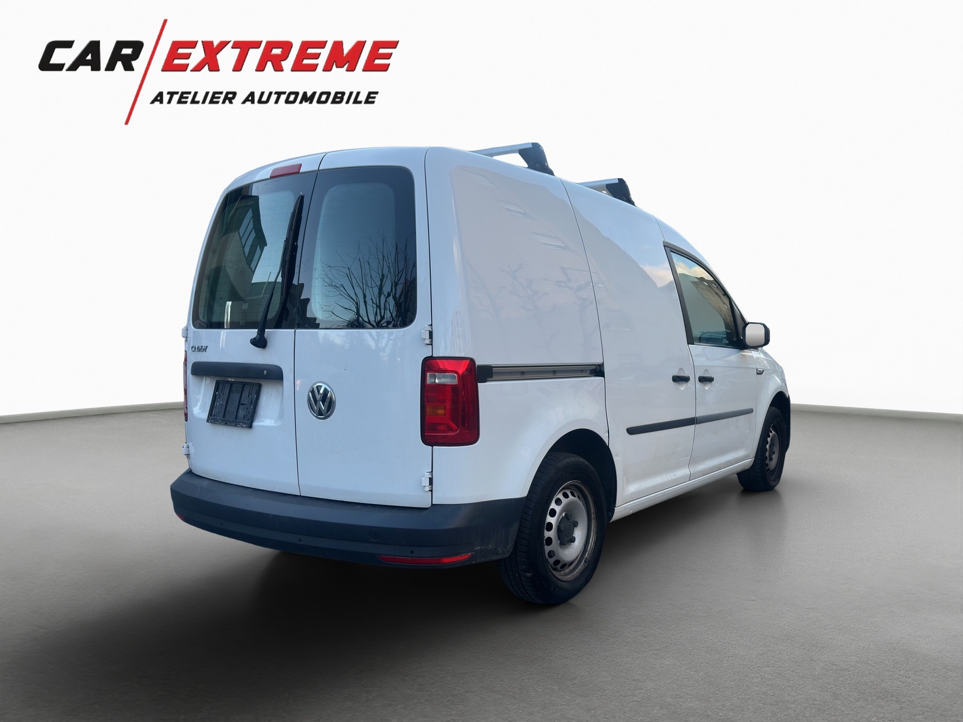 VW Caddy 1.0 TSI Entry BlueMotion Technology-image-3