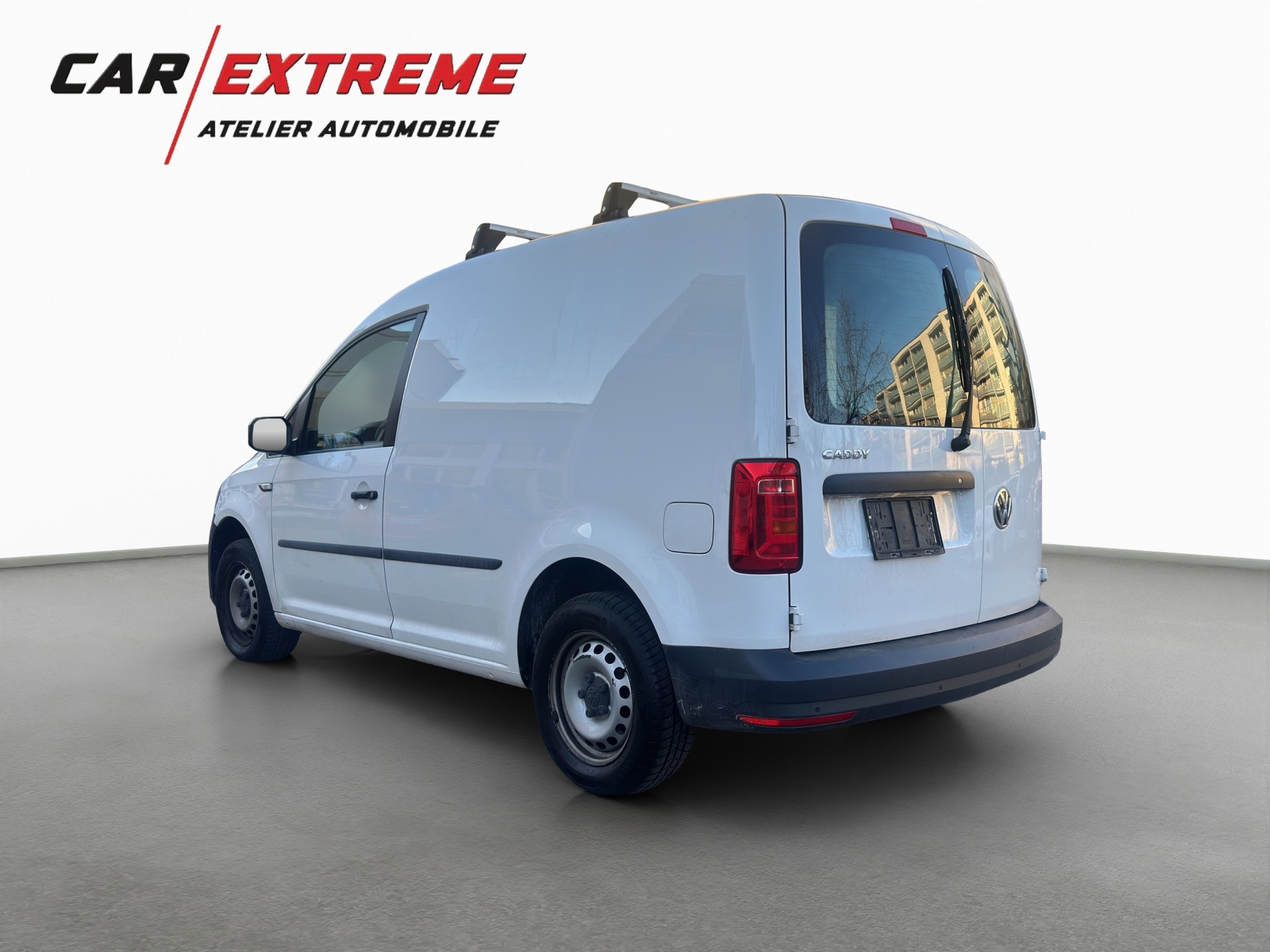VW Caddy 1.0 TSI Entry BlueMotion Technology-image-2