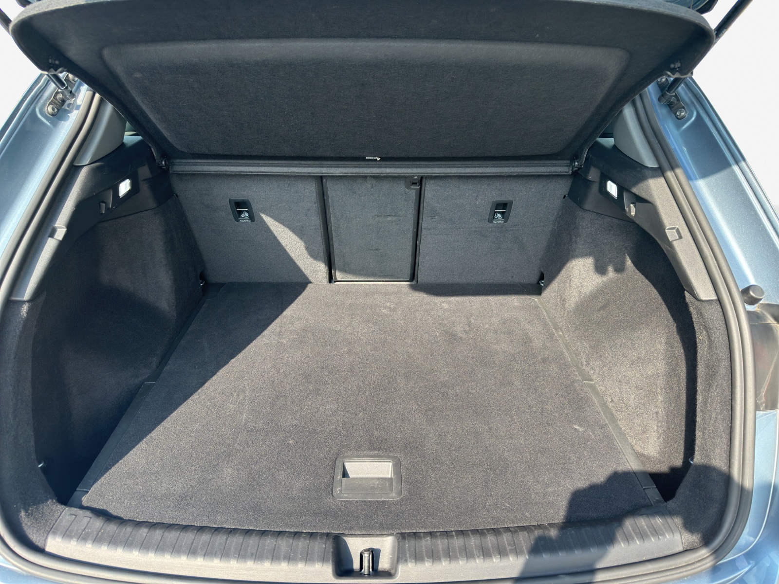 AUDI Q4 e-tron 50 quattro-image-13