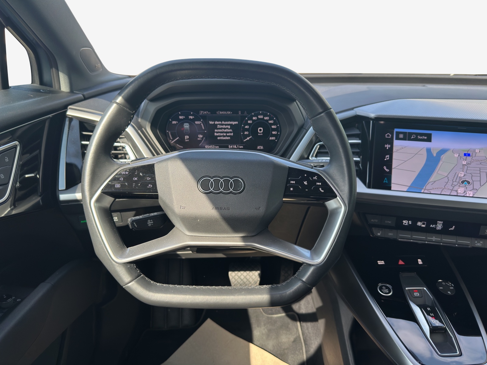 AUDI Q4 e-tron 50 quattro-image-9