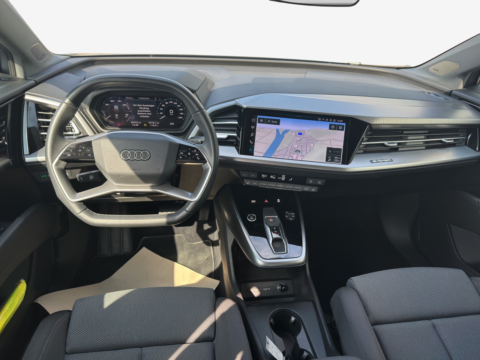 AUDI Q4 e-tron 50 quattro-image-11