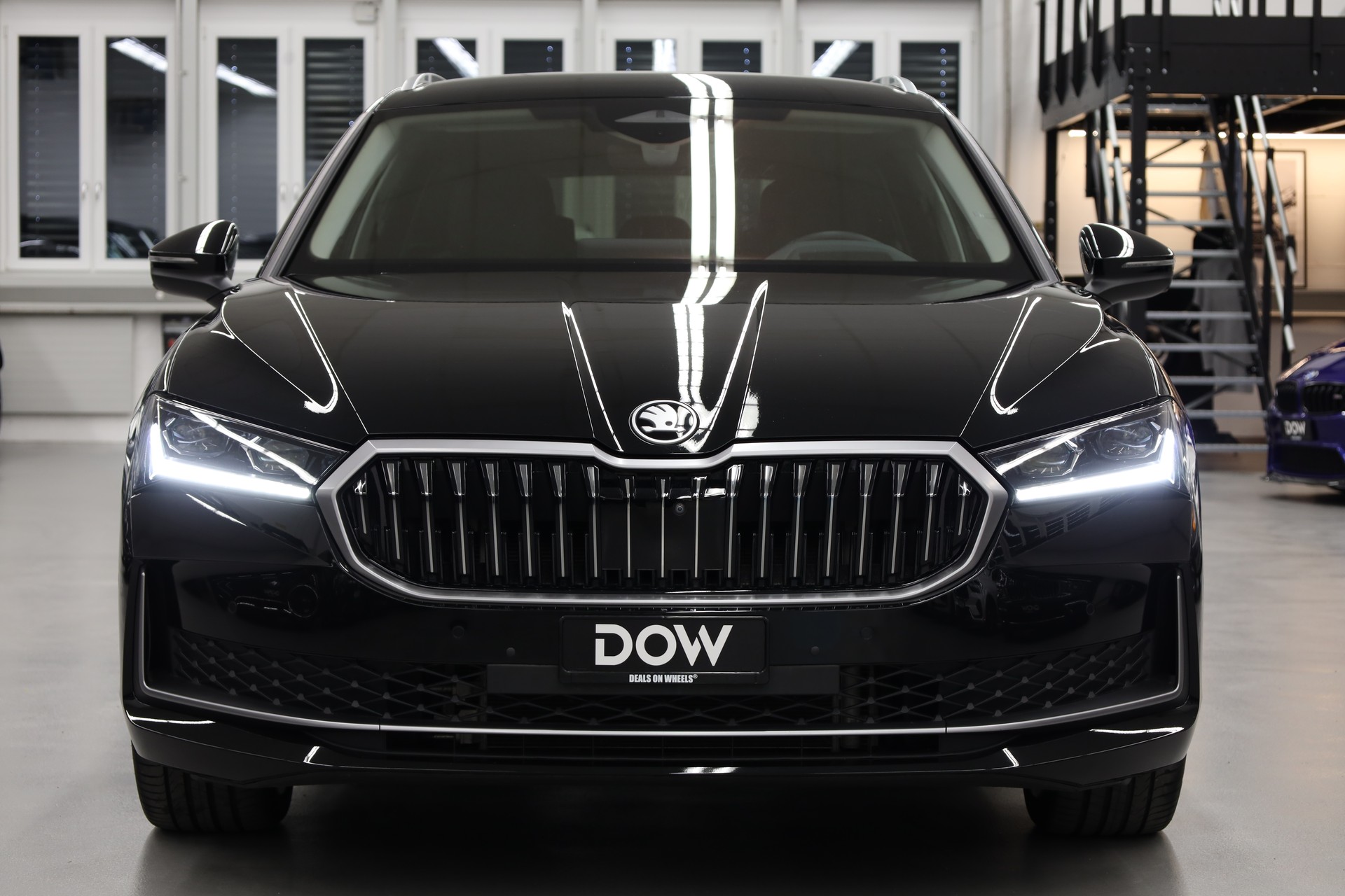 SKODA Superb Combi 2.0 TDI L & K 4x4 DSG-image-6