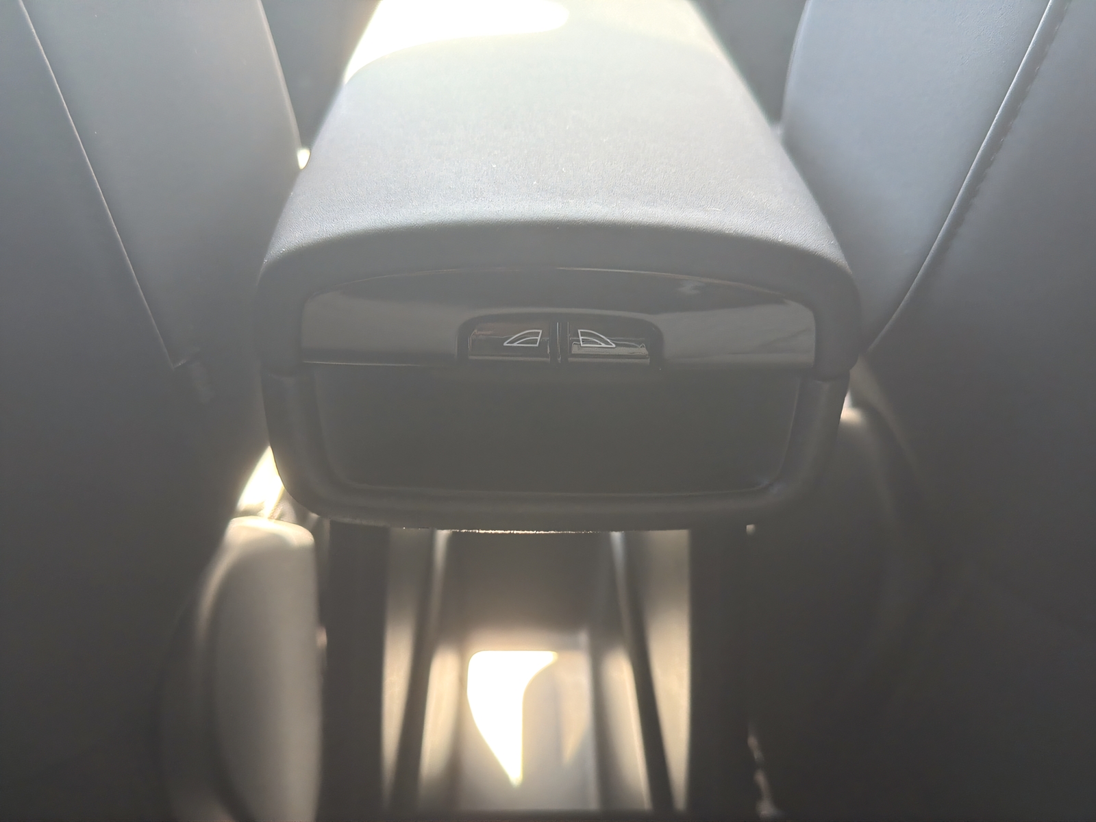 VOLVO EX30 E60 Core-image-15