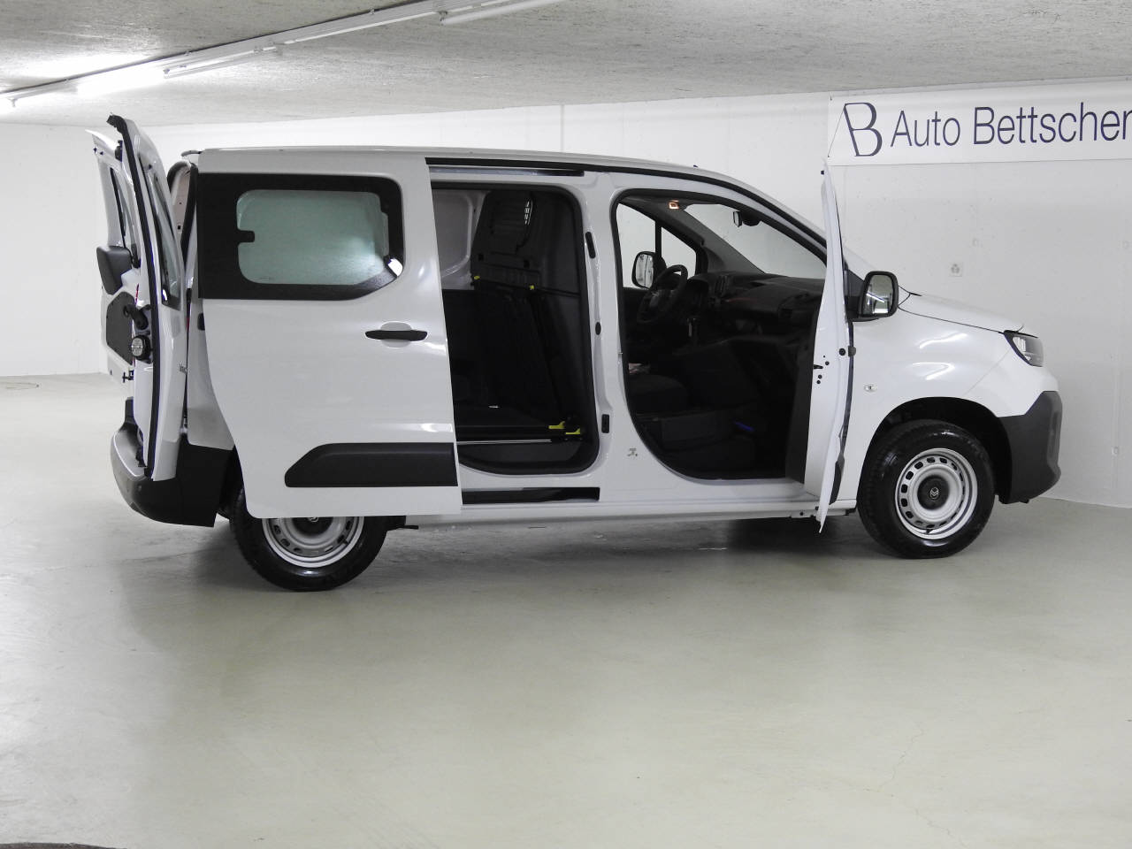 CITROEN Berlingo M 1.2 PureTech 110 First S/S-image-7