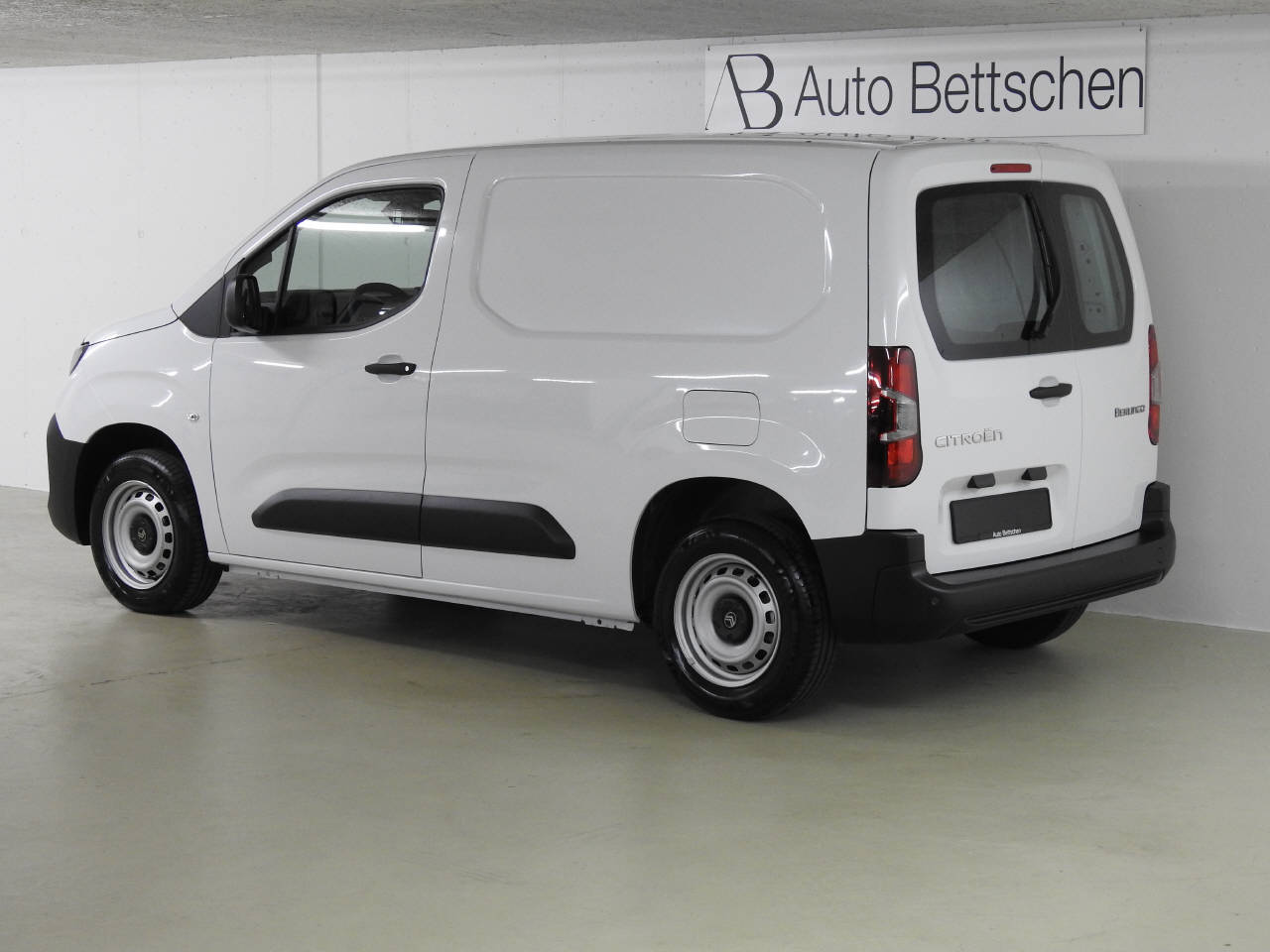 CITROEN Berlingo M 1.2 PureTech 110 First S/S-image-9