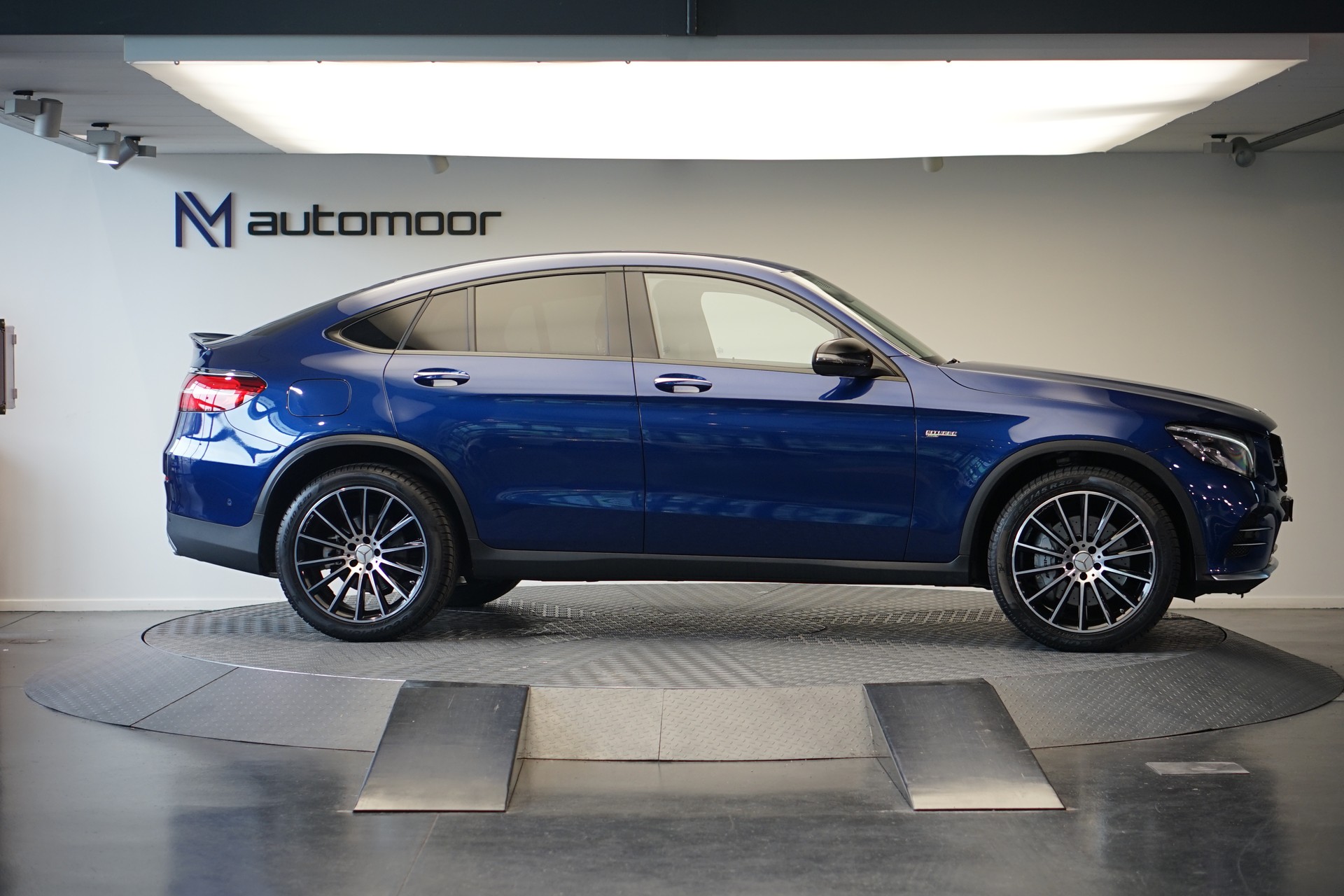 MERCEDES-BENZ GLC Coupé 43 AMG 4Matic 9G-Tronic *CH-Fahrzeug* *Burmester* *Panorama*-image-3