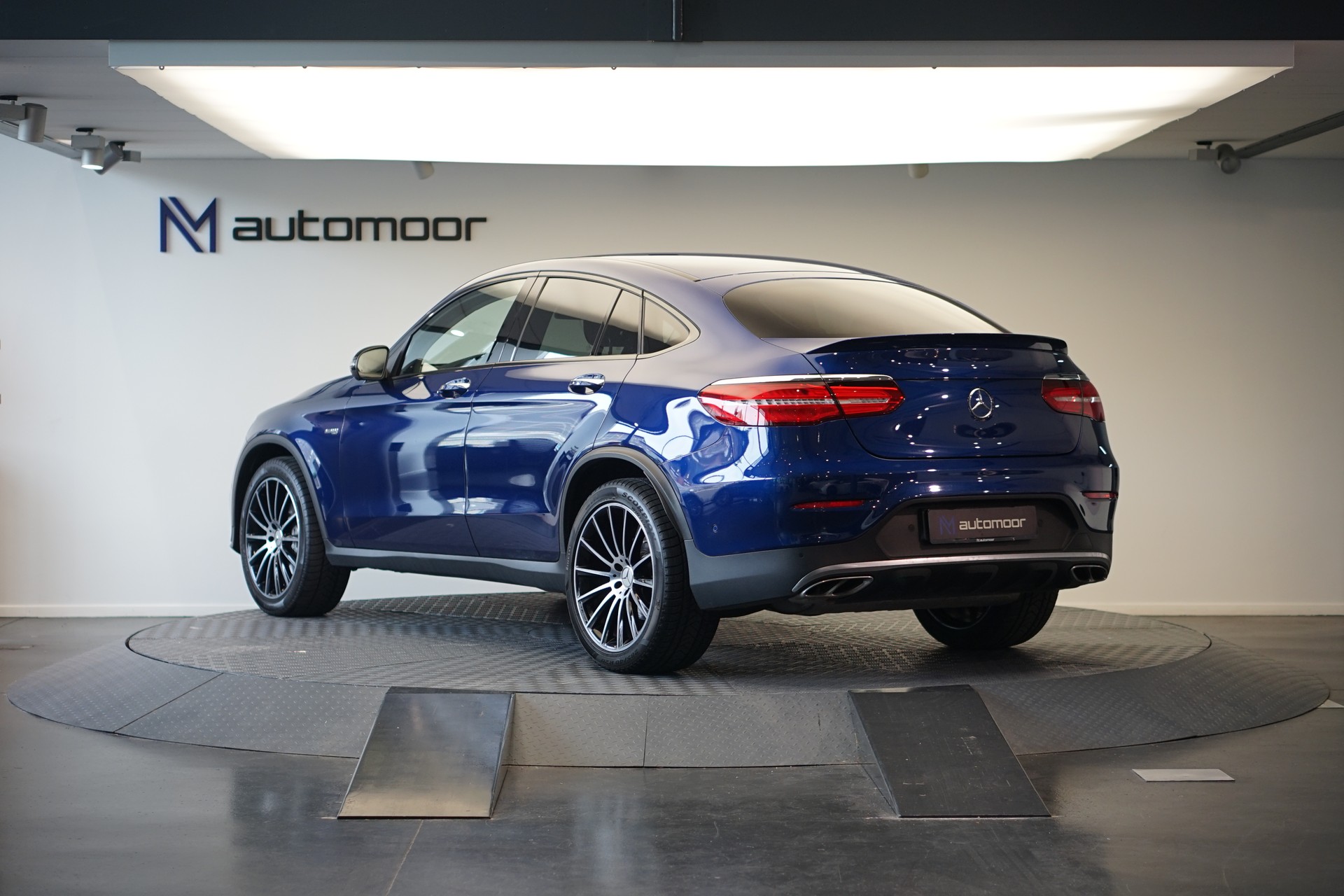 MERCEDES-BENZ GLC Coupé 43 AMG 4Matic 9G-Tronic *CH-Fahrzeug* *Burmester* *Panorama*-image-6