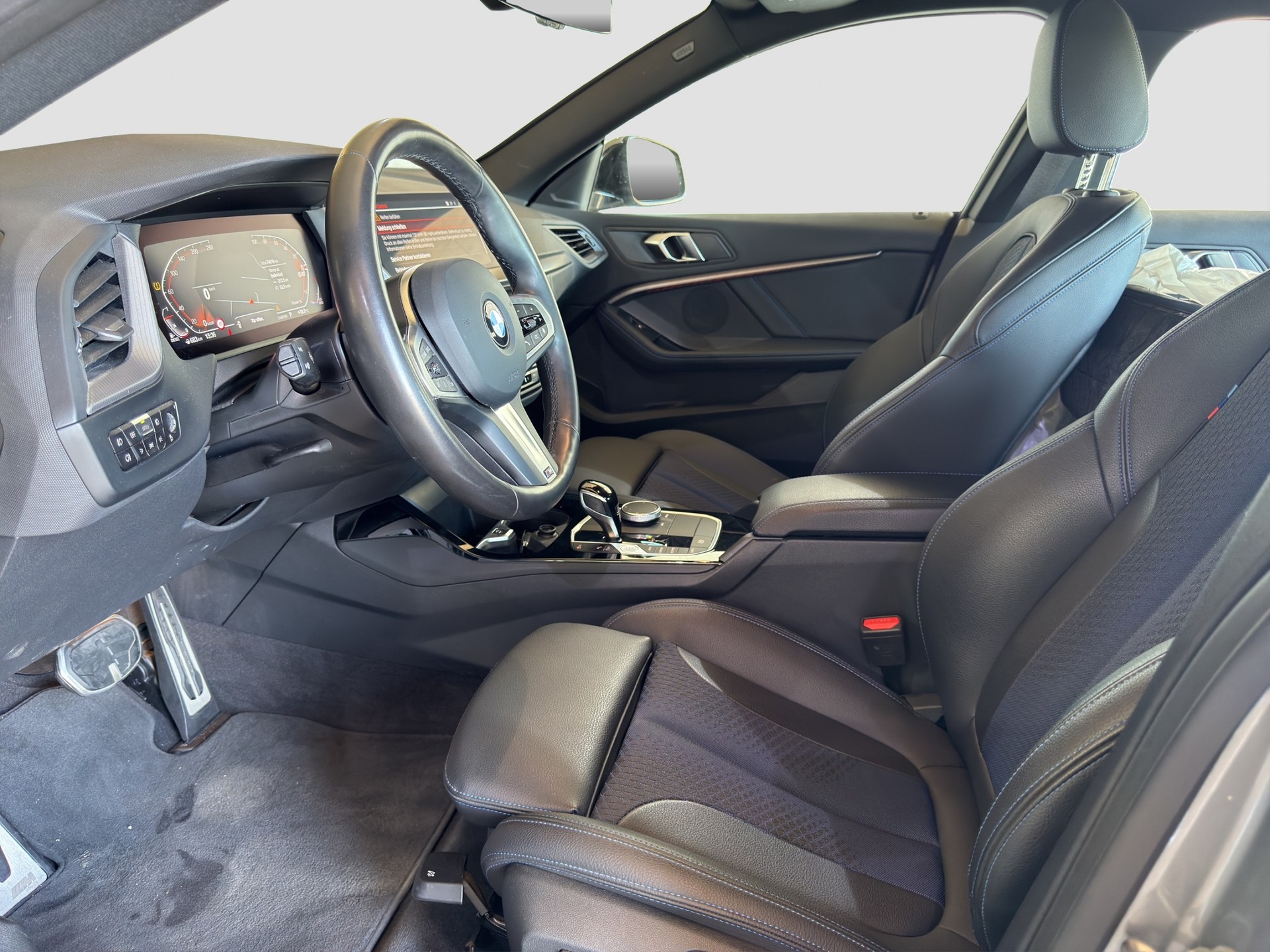 BMW 218d Gran Coupé M Sport-image-8