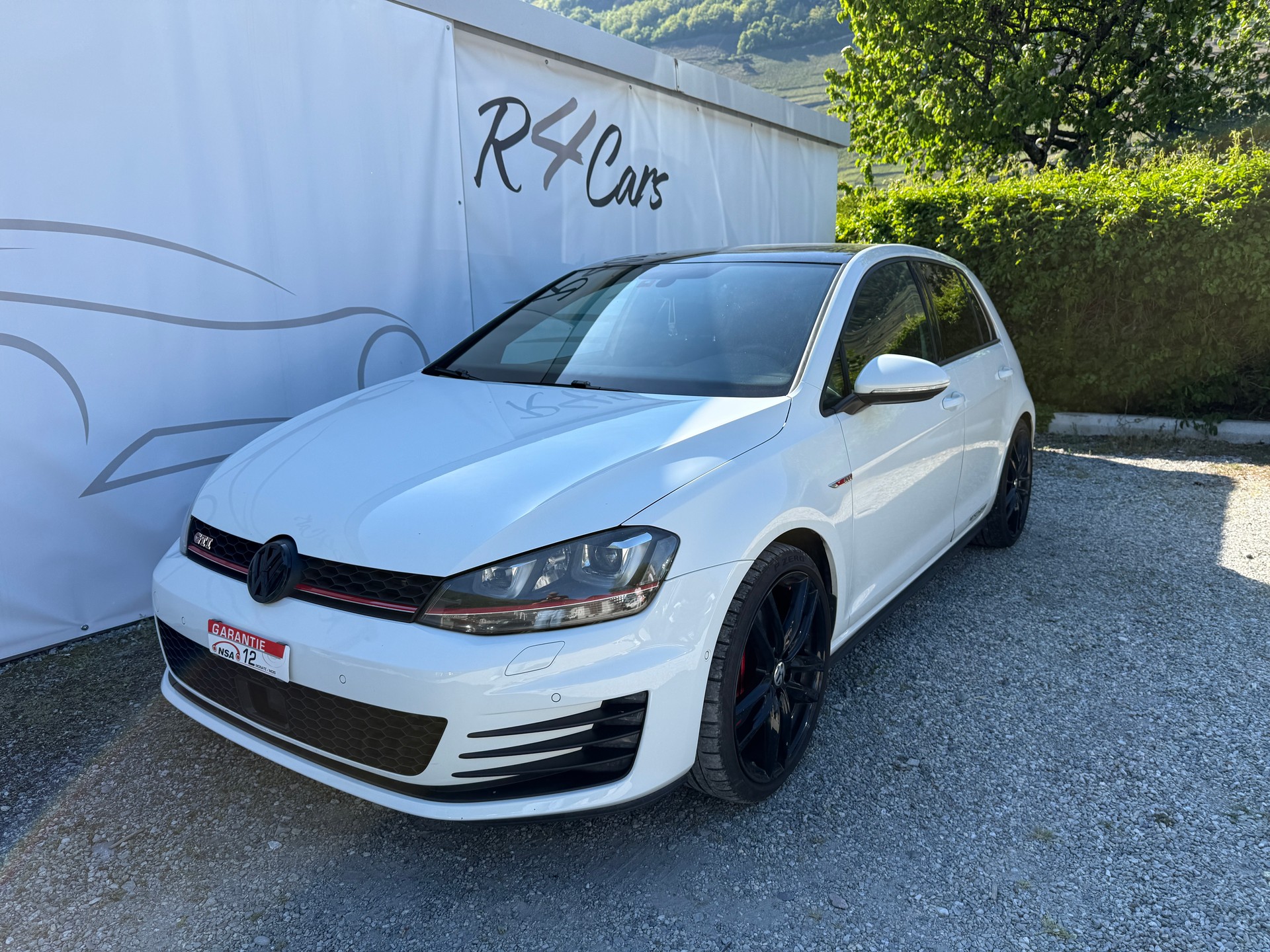 VW Golf 2.0 TSI GTI Performance DSG-image-0