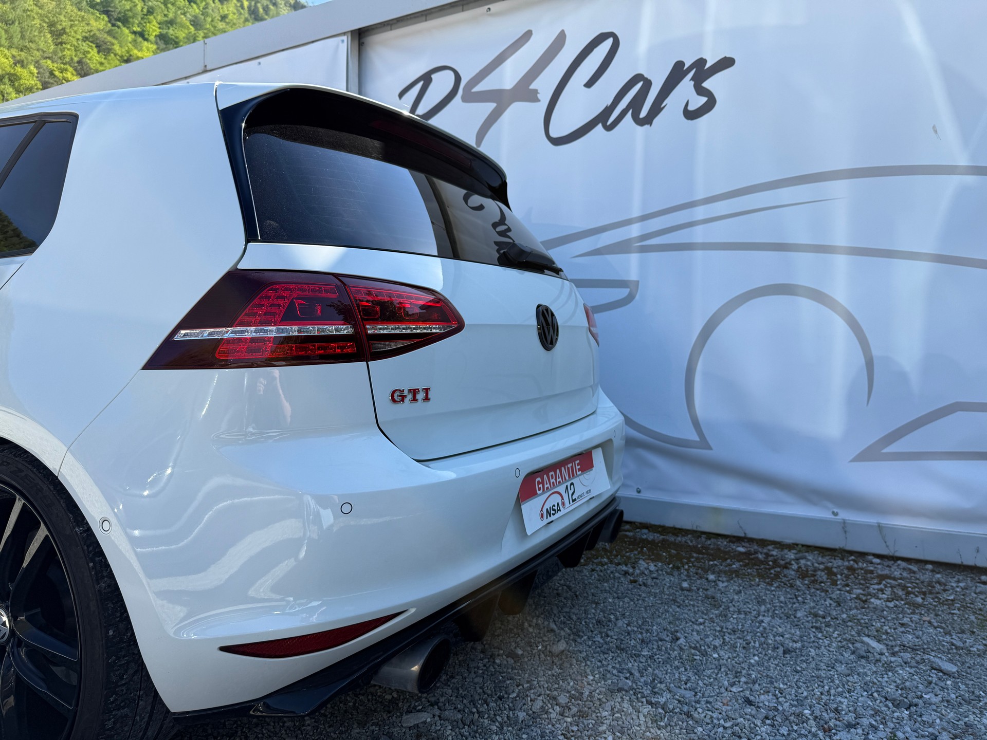 VW Golf 2.0 TSI GTI Performance DSG-image-10