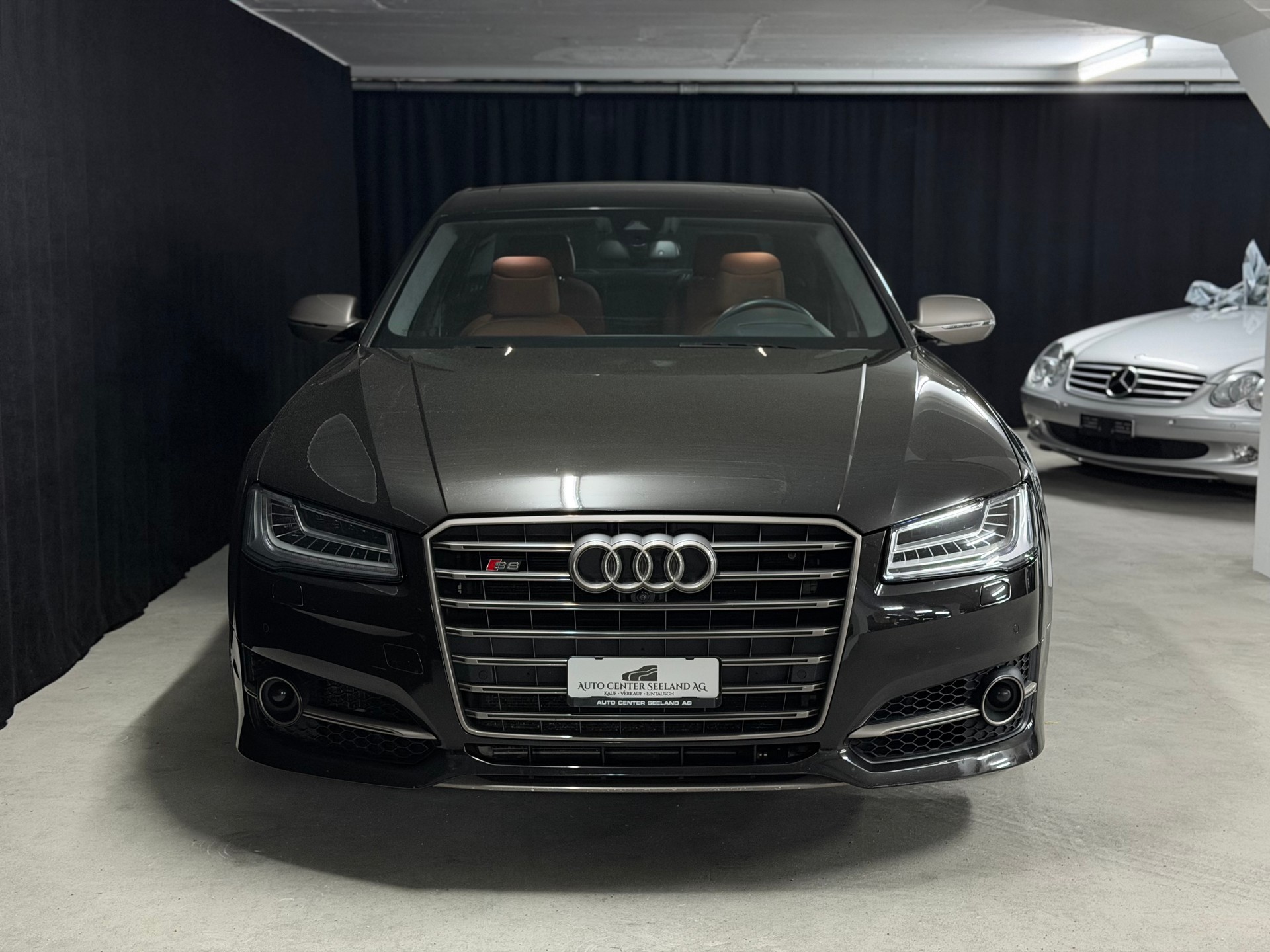 AUDI S8 4.0 TFSI V8 quattro tiptronic