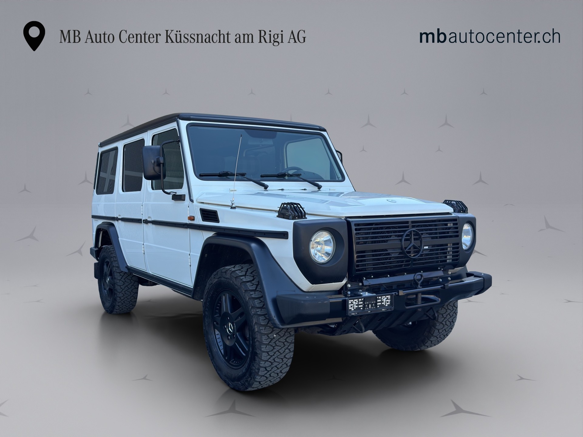 MERCEDES-BENZ Work-image-6