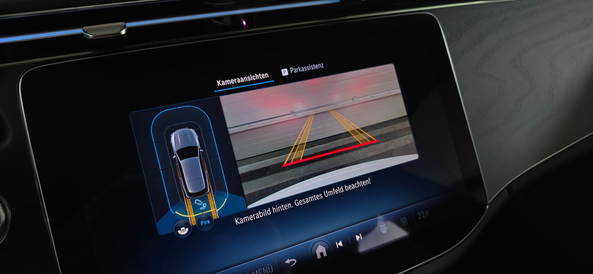MERCEDES-BENZ E 220 d AMG-Line 9G-Tronic *ACC*Laneassist*Ambientebeleuchtung*CarPlay/AndroidAuto*Sitzheizung*Anhängerkupplung*-image-20