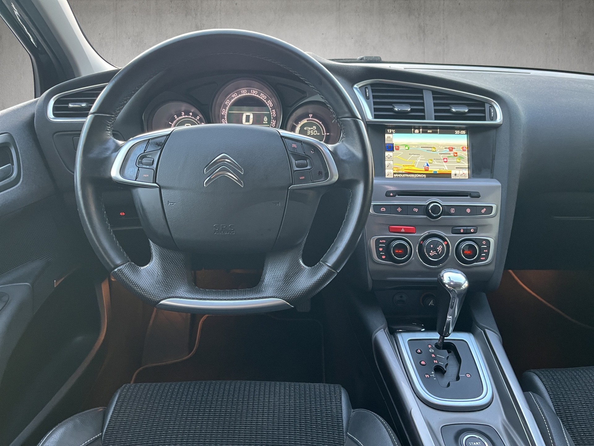 CITROEN C4 1.2 Pure Tech Shine Automatic-image-15