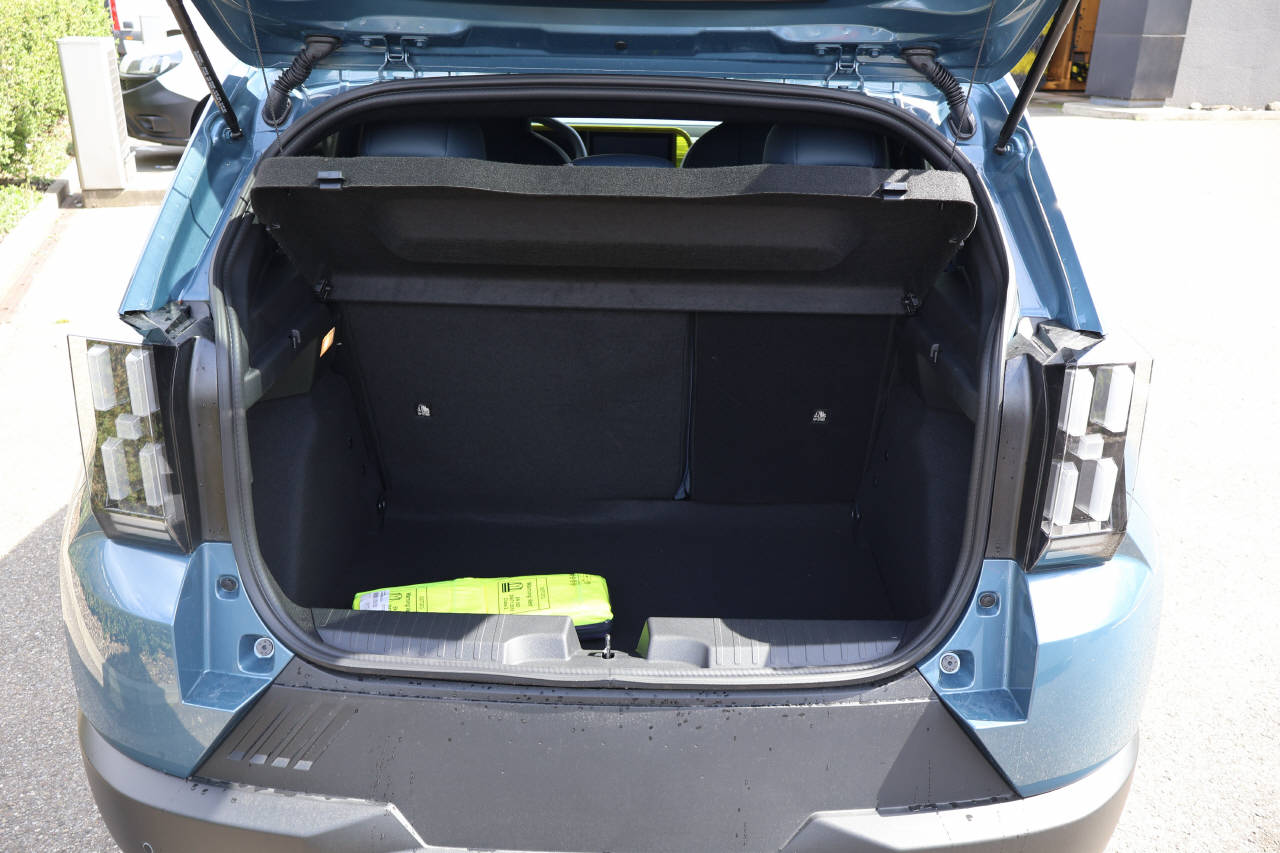 FIAT Grande Panda La Prima-image-4